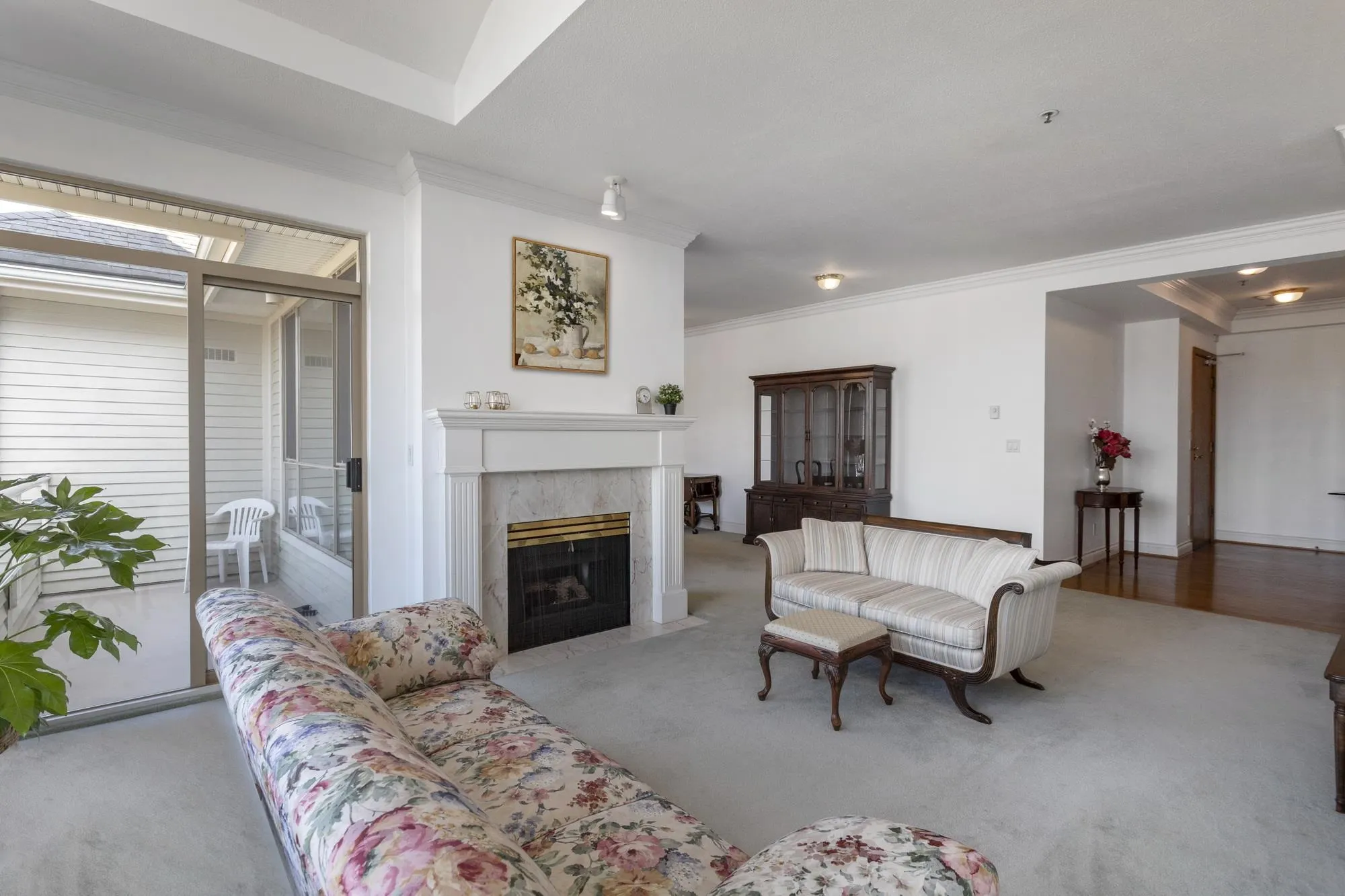 405 3777 W 8th Avenue