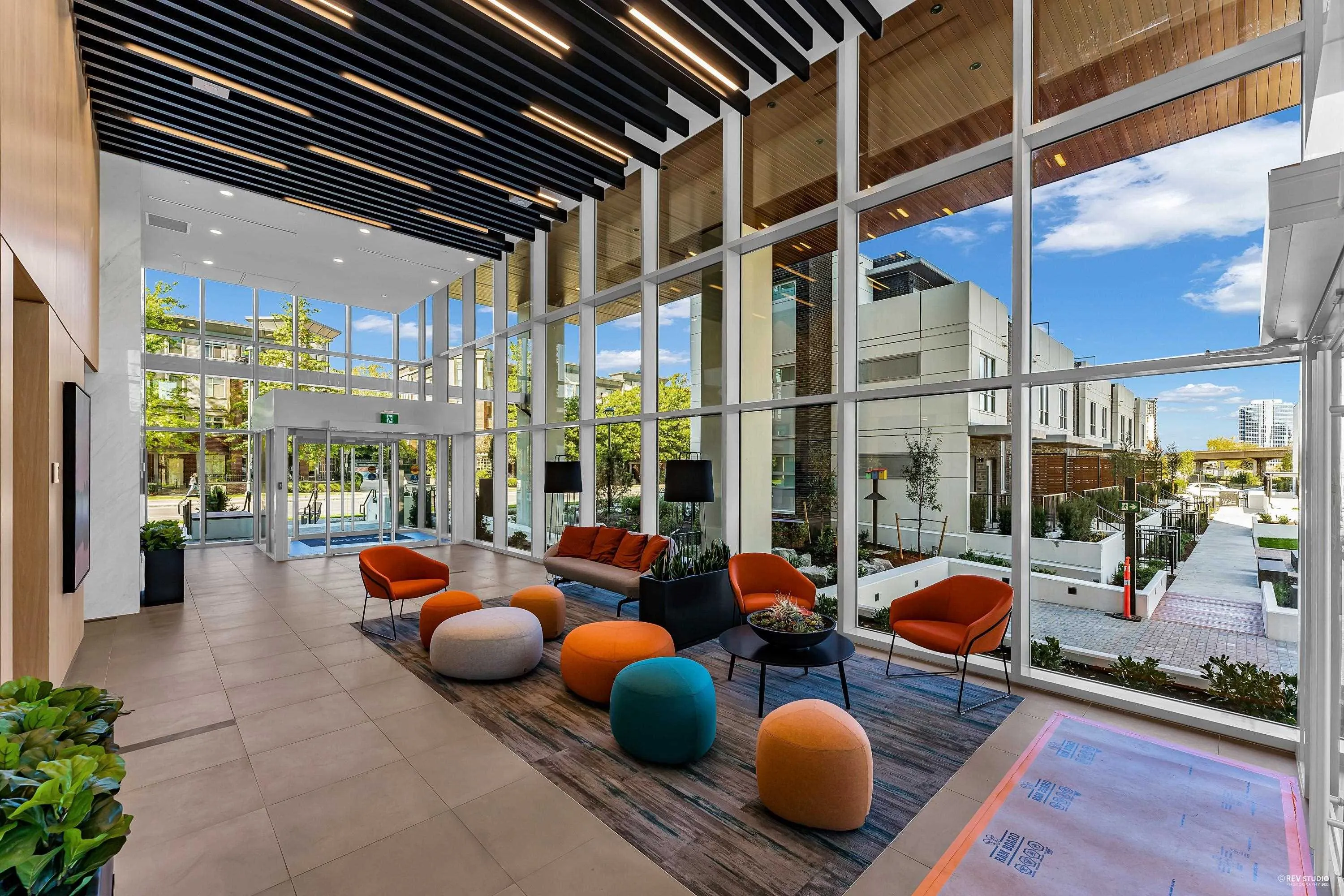 302 10448 University Drive