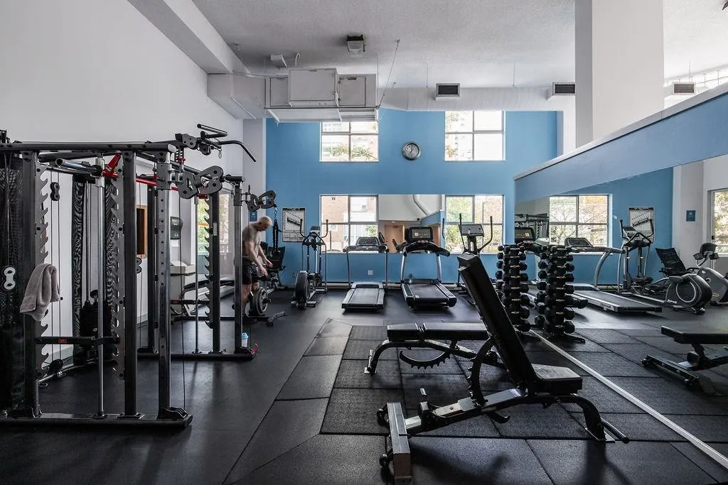 1405 1500 Howe Street