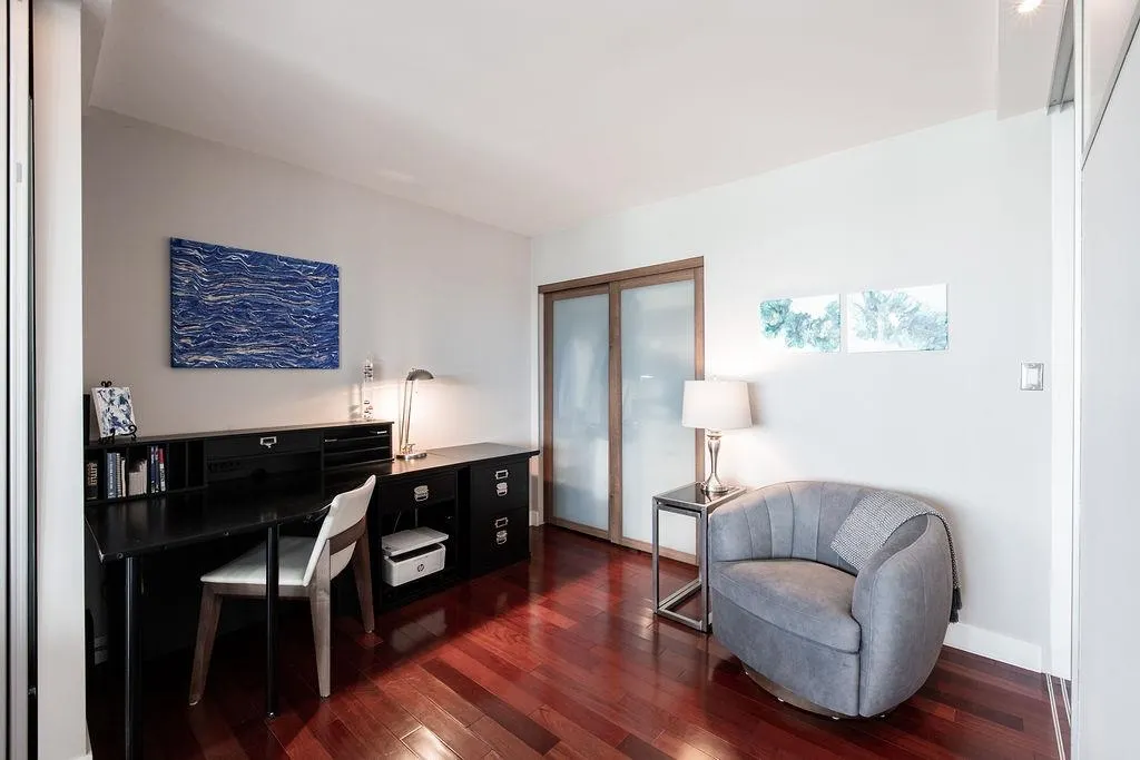 1405 1500 Howe Street