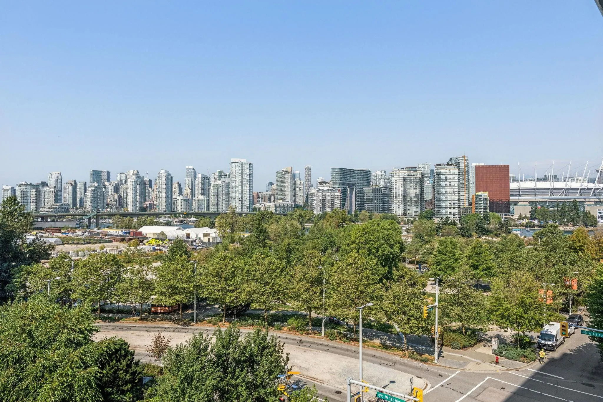 605 1708 Columbia Street