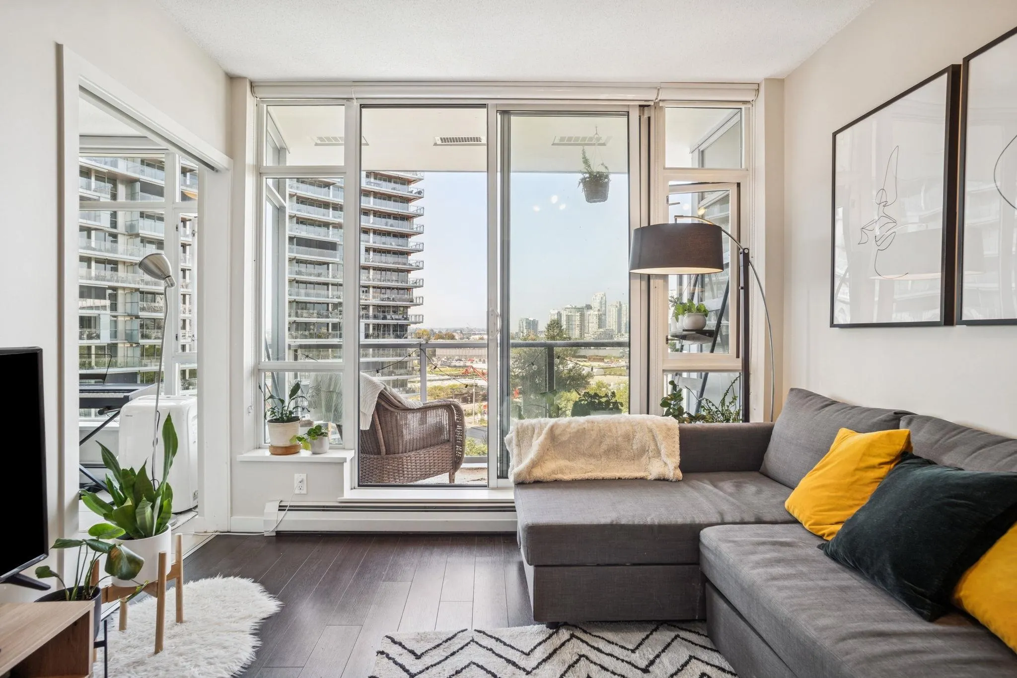 605 1708 Columbia Street