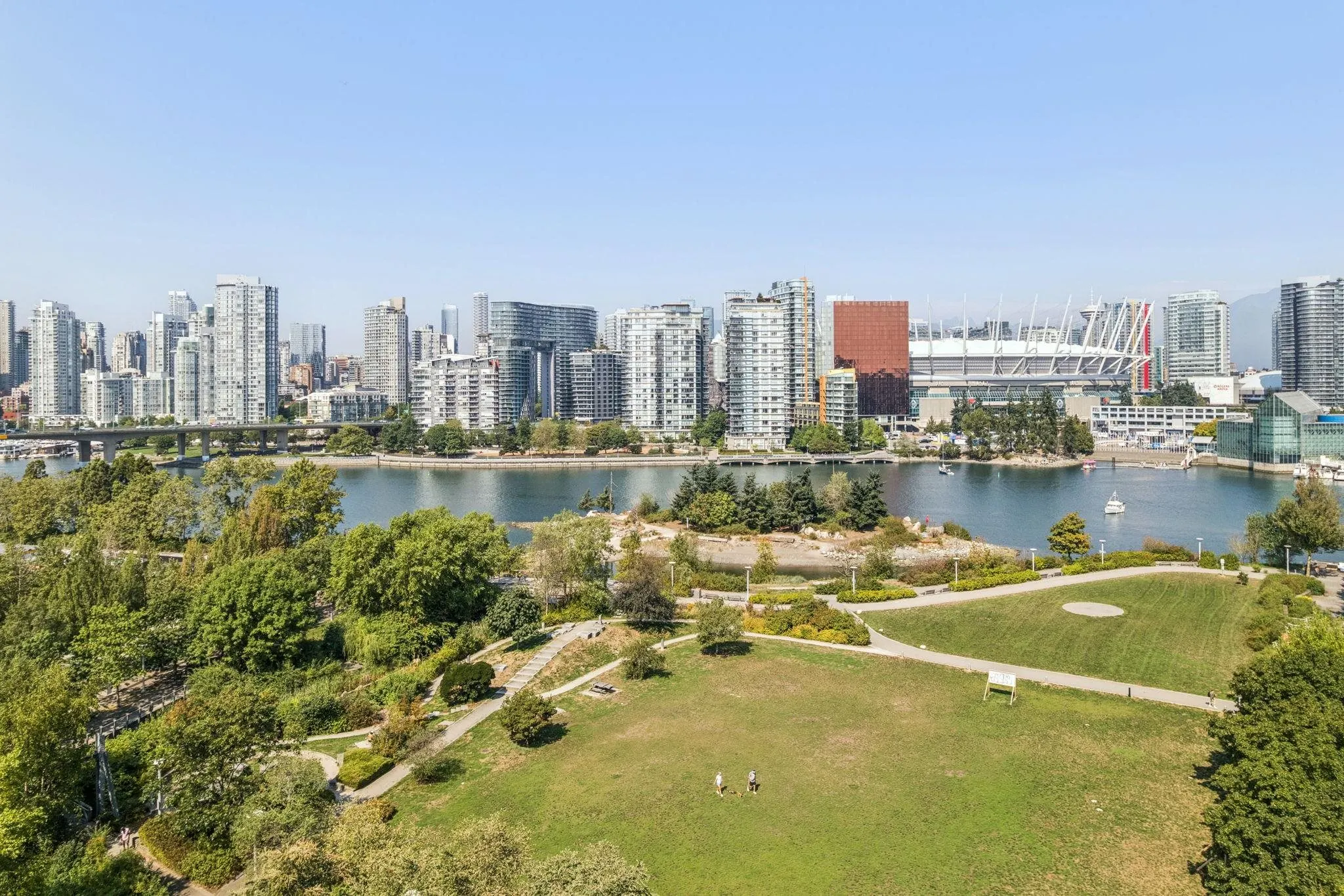 605 1708 Columbia Street