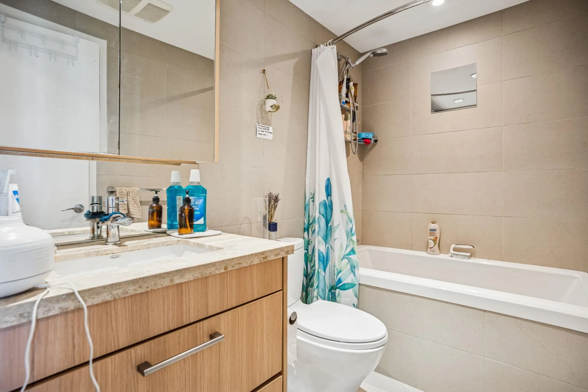 605 1708 Columbia Street