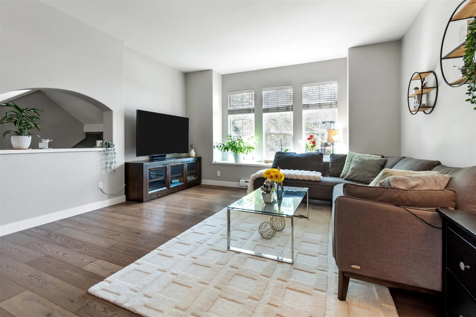 3342 Rosemary Heights Crescent