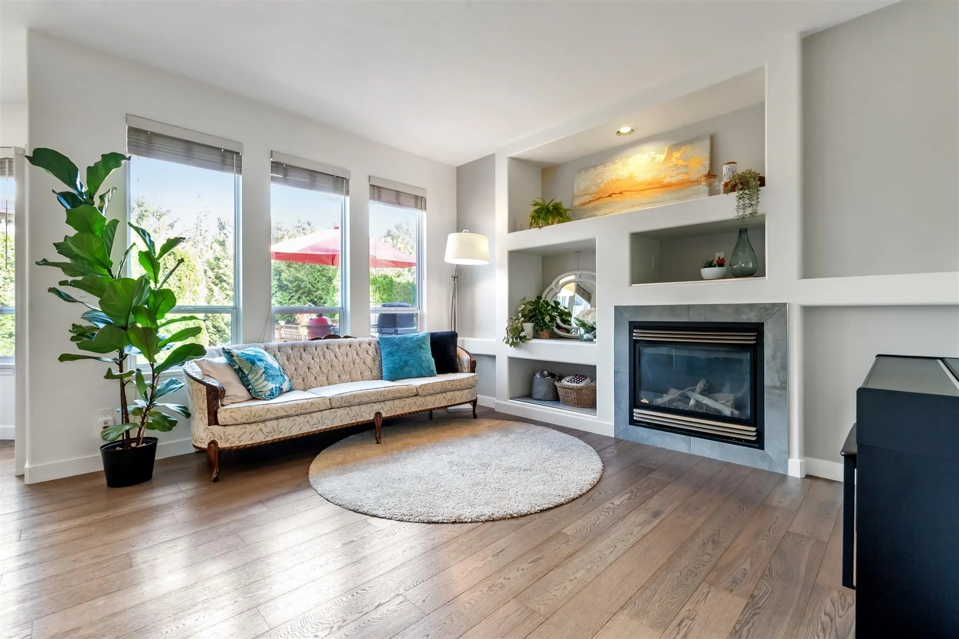 3342 Rosemary Heights Crescent