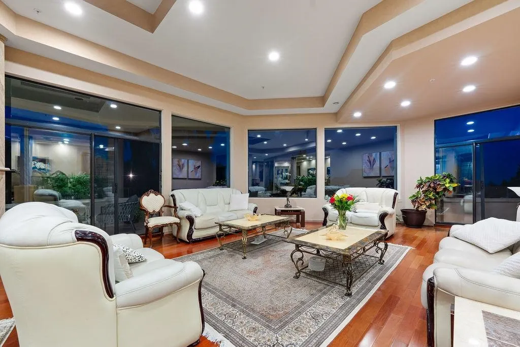 2490 Westhill Court