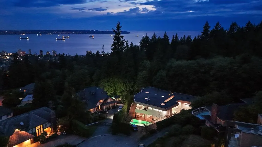 2490 Westhill Court