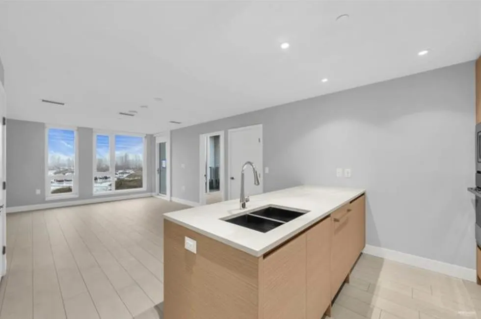 360 8575 Rivergrass Drive