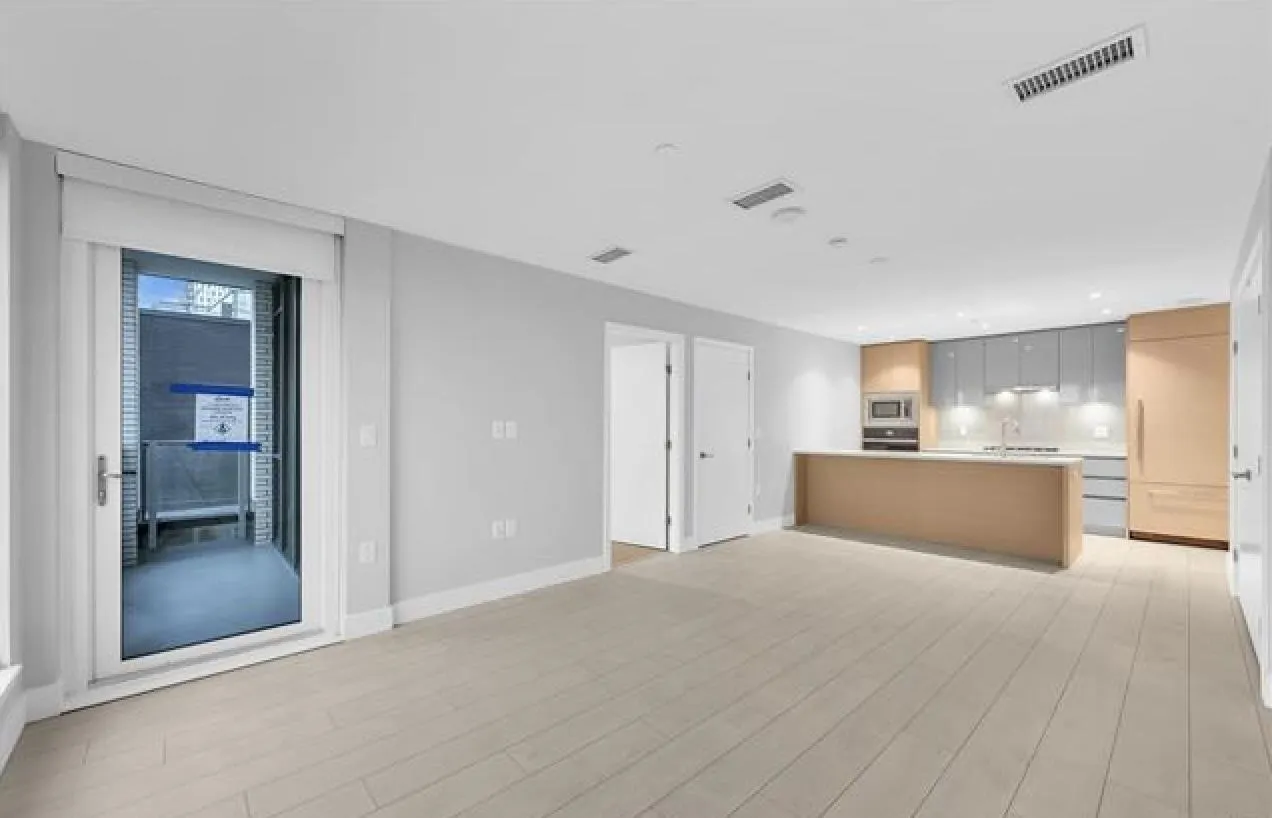 360 8575 Rivergrass Drive