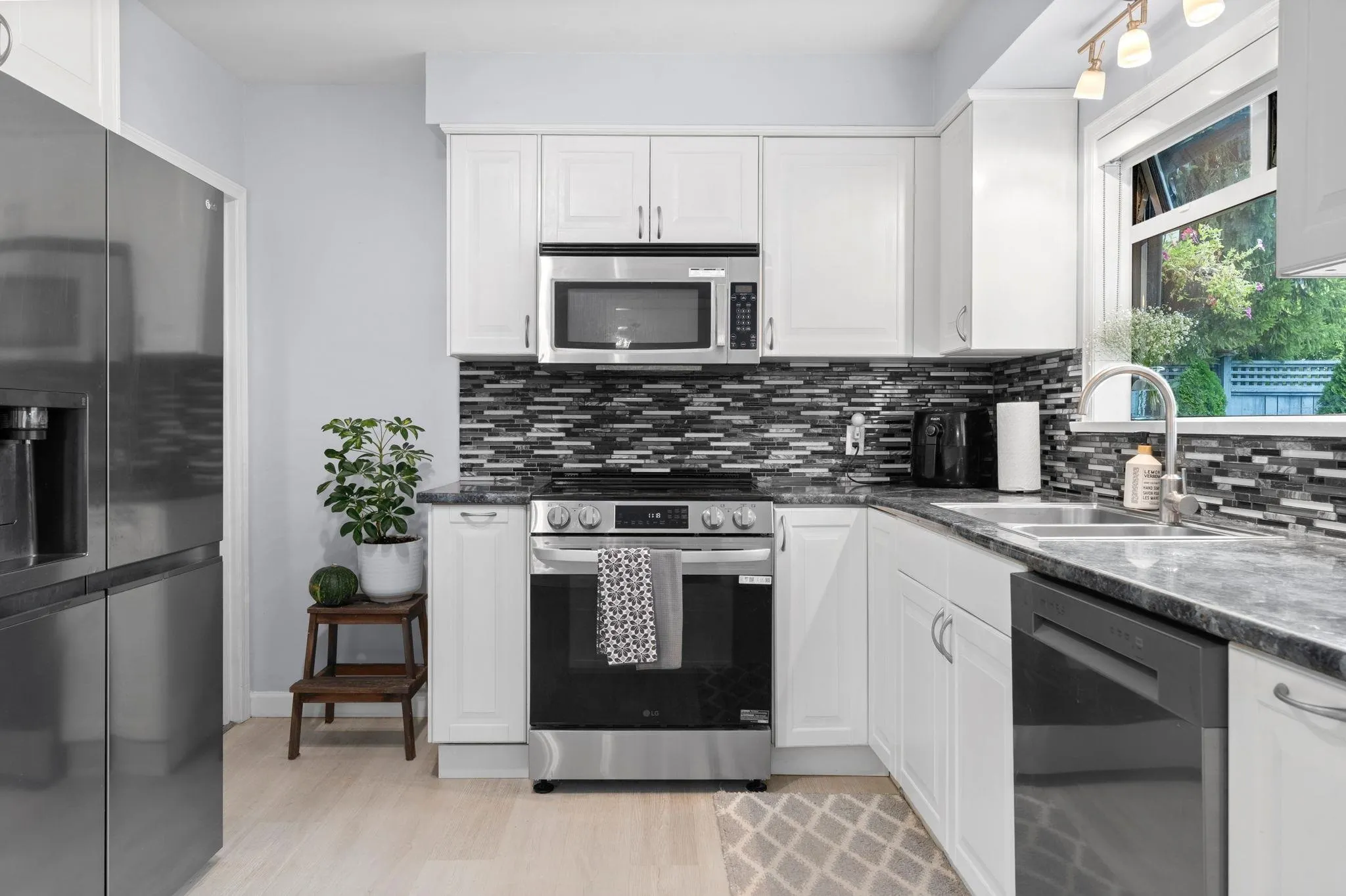 3020 Thorncliffe Drive