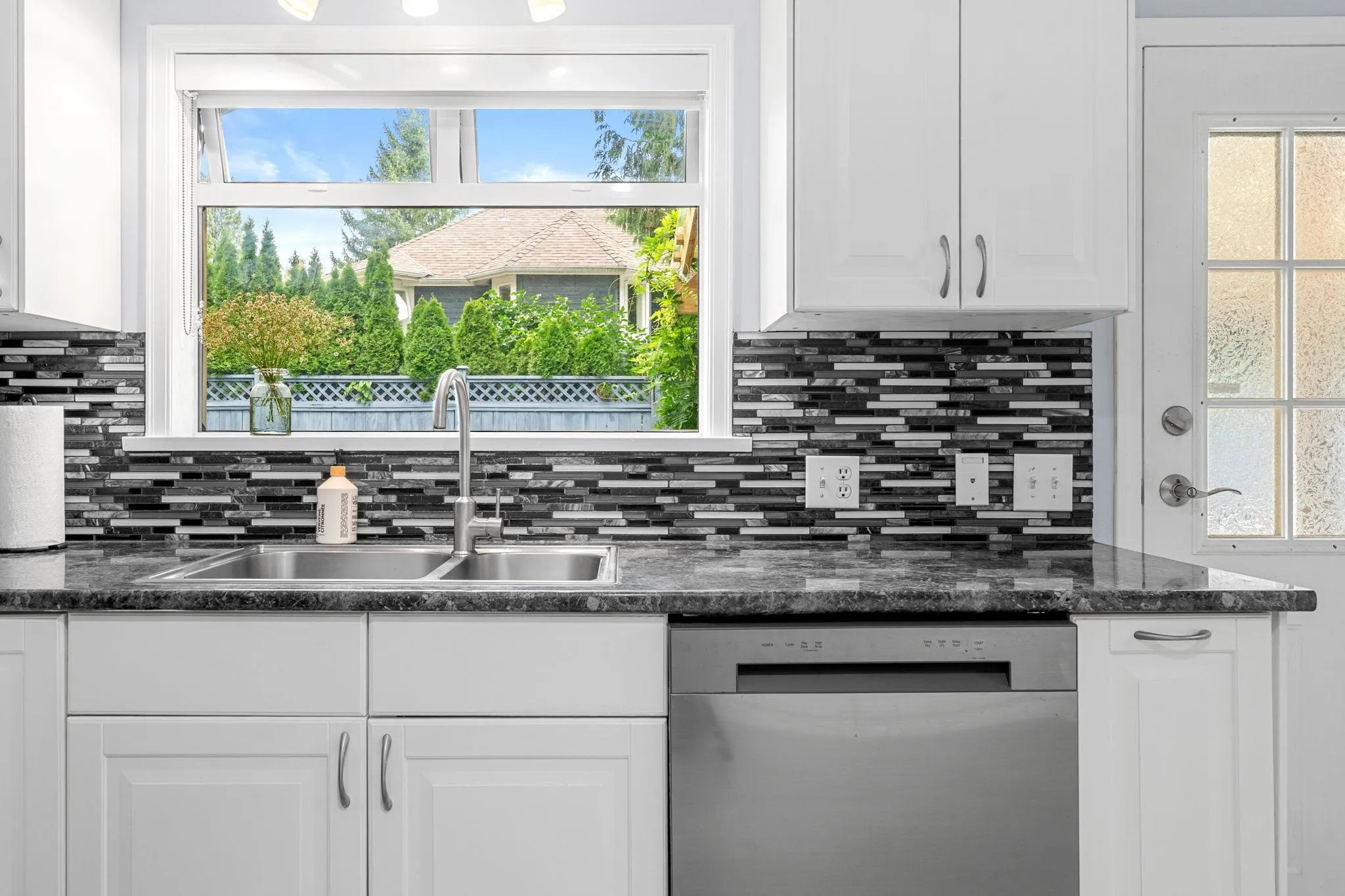 3020 Thorncliffe Drive