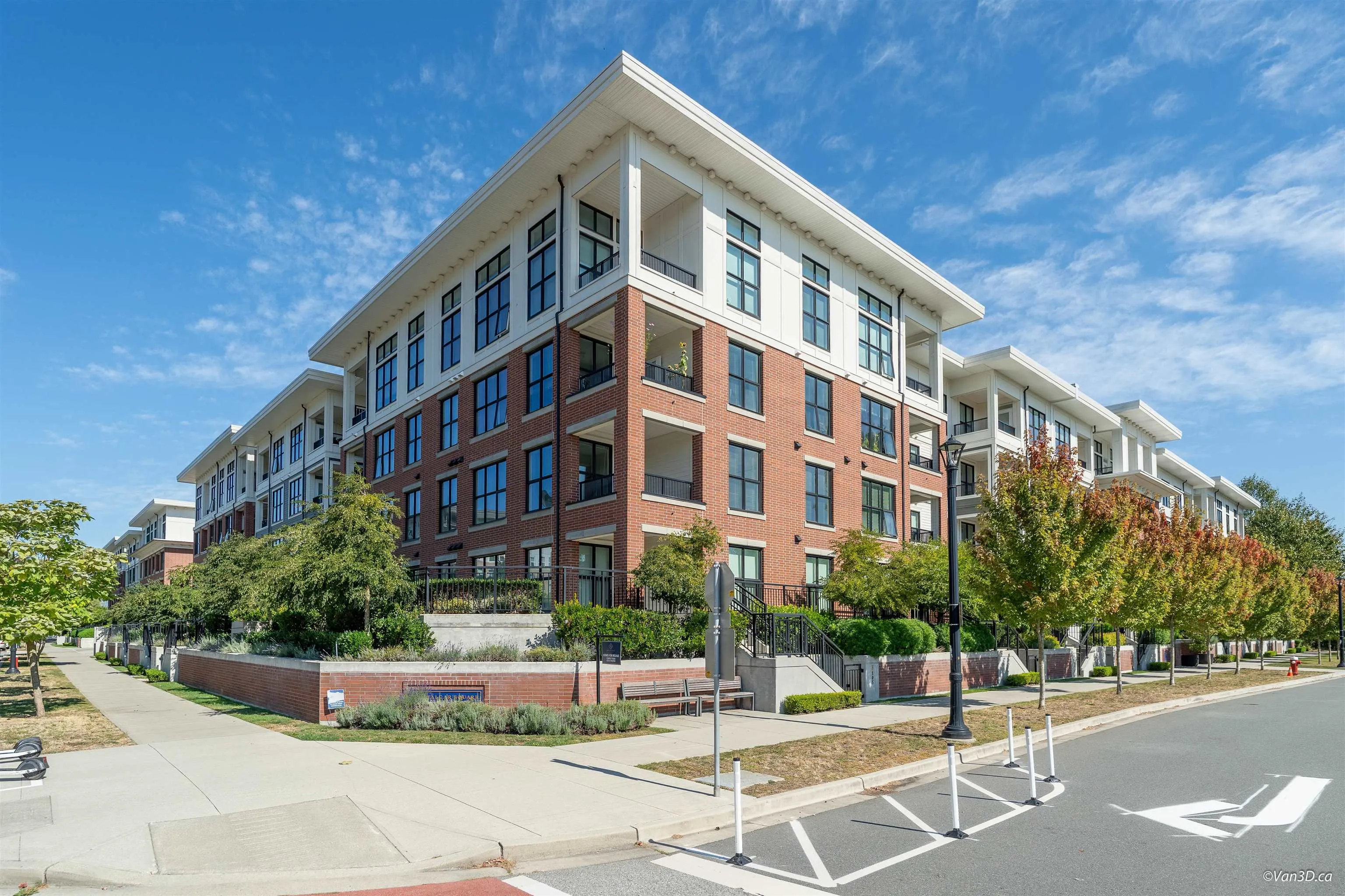 309 9551 Alexandra Road