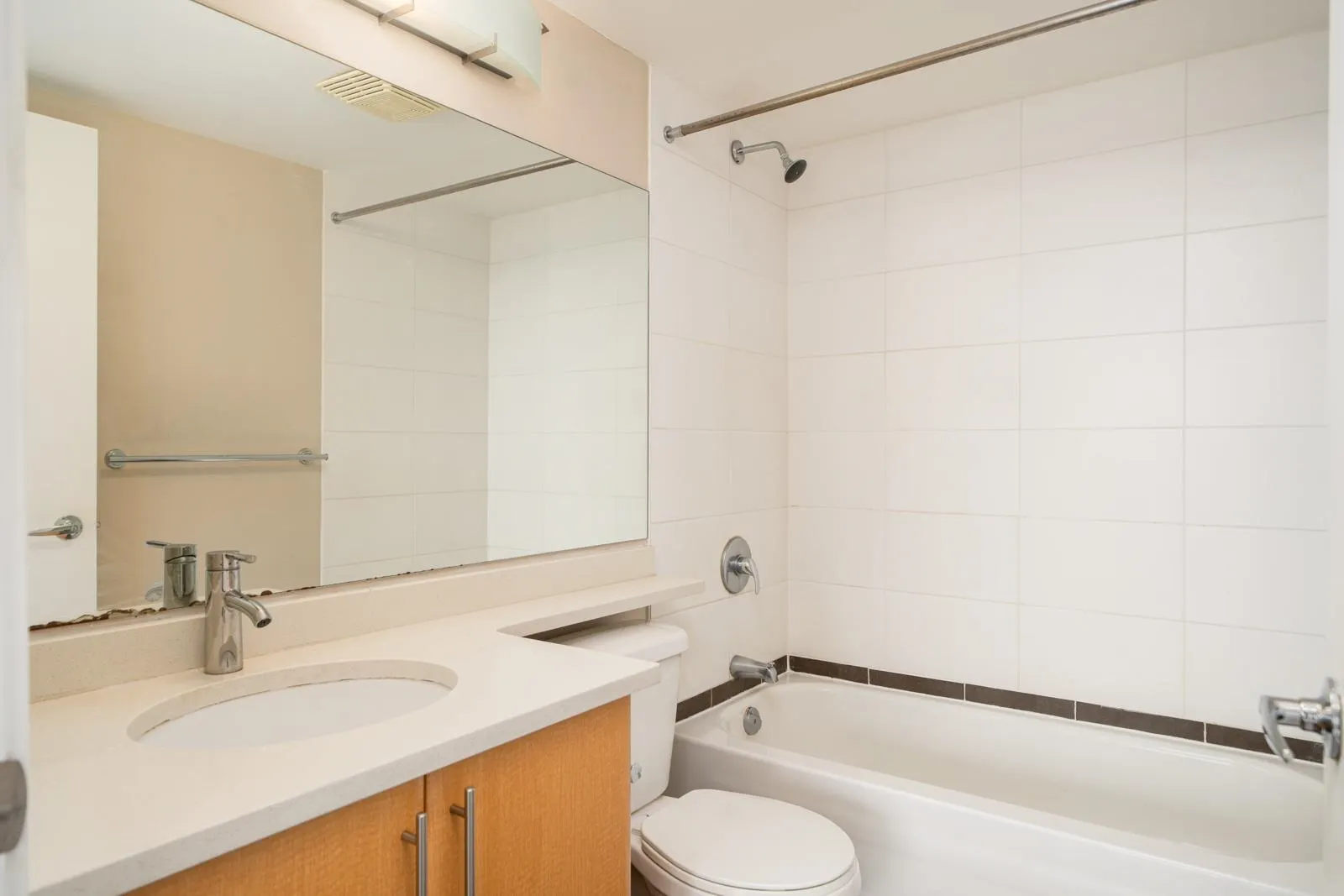 2905 1178 Heffley Crescent