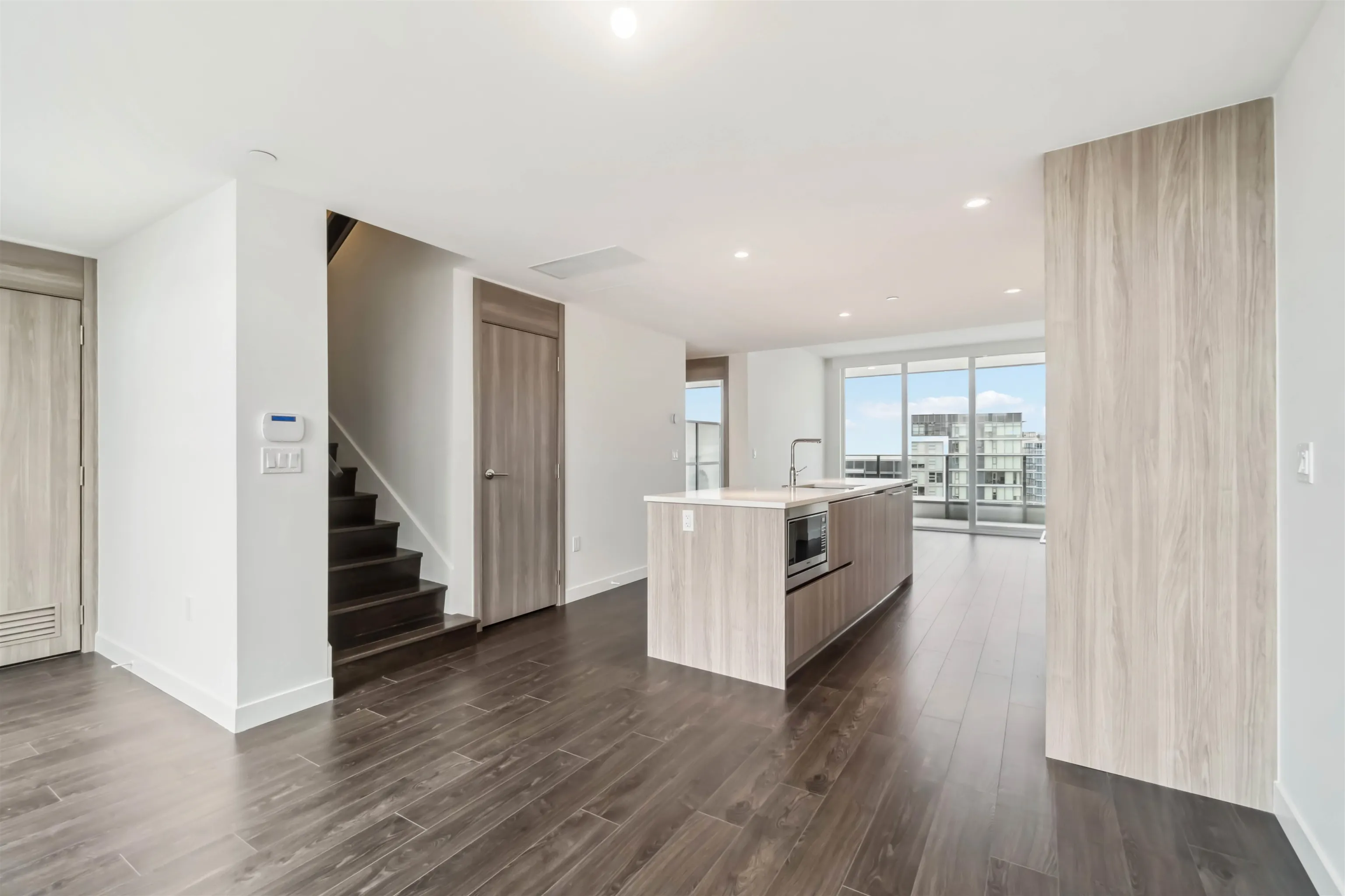 1486 8671 Hazelbridge Way