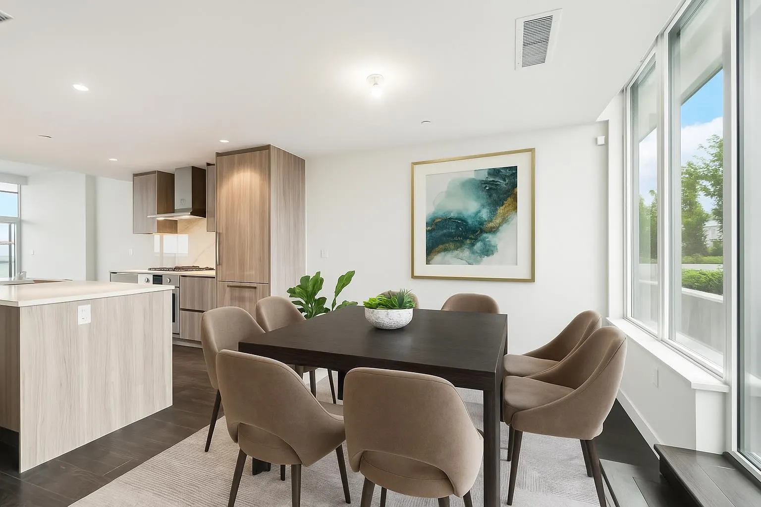 1486 8671 Hazelbridge Way