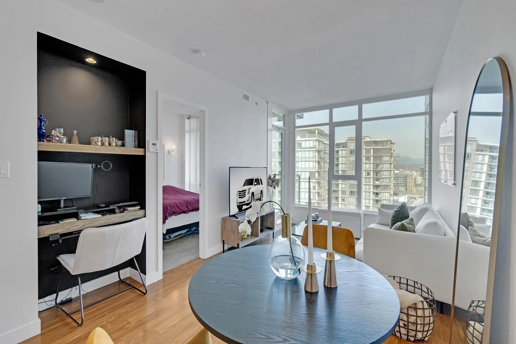 1509 7373 Westminster Highway