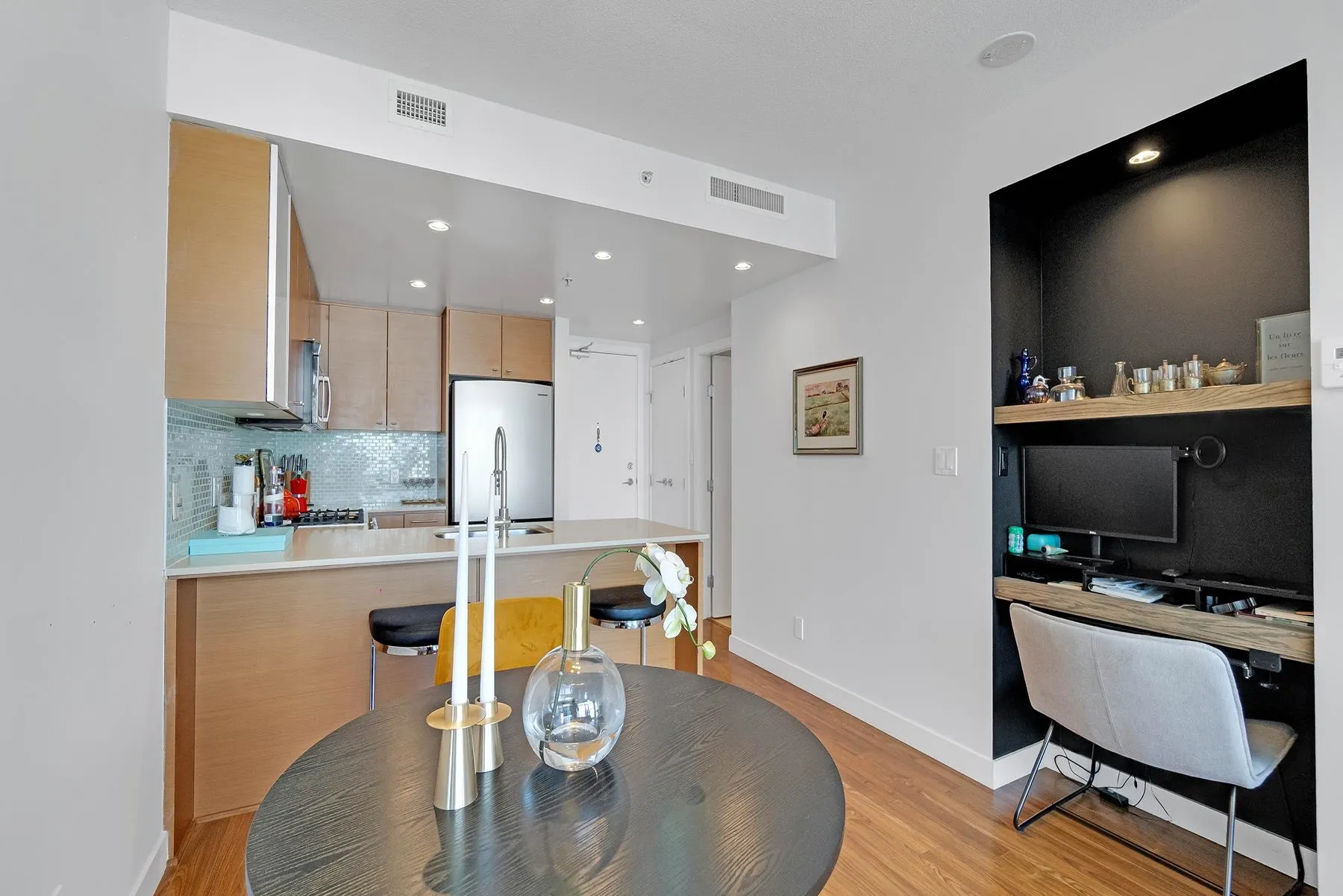 1509 7373 Westminster Highway