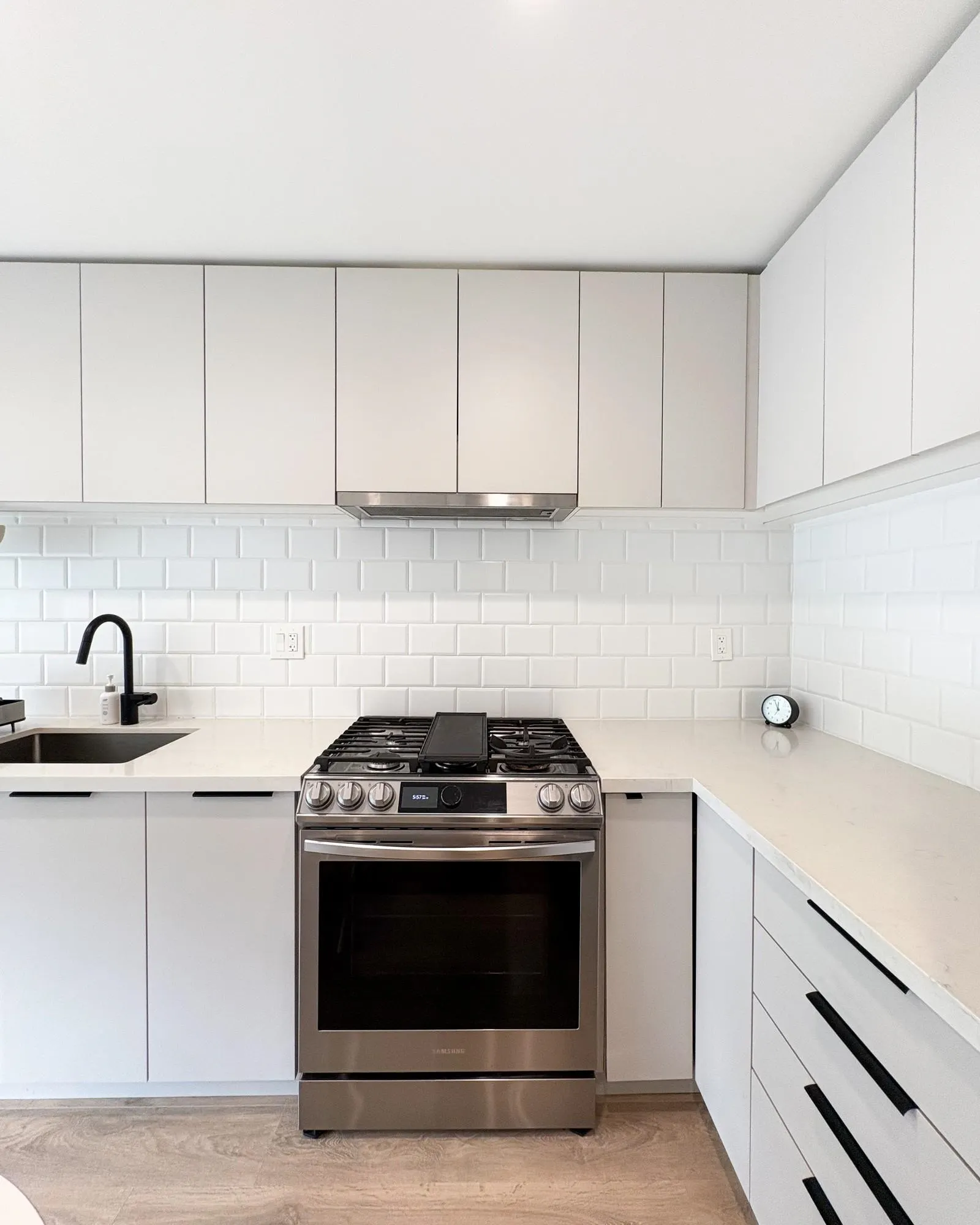 407 3038 St George Street