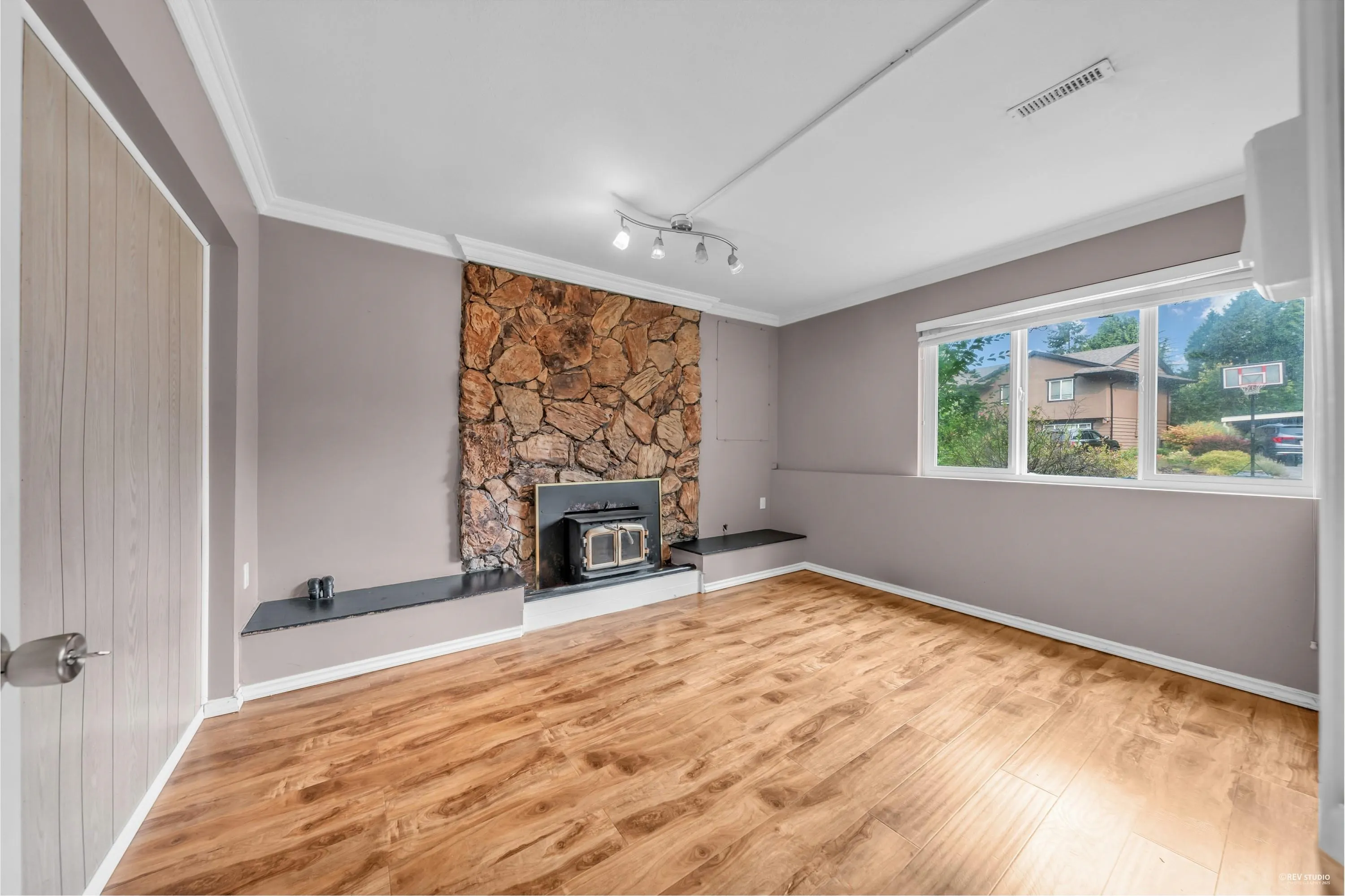 1226 Barberry Drive