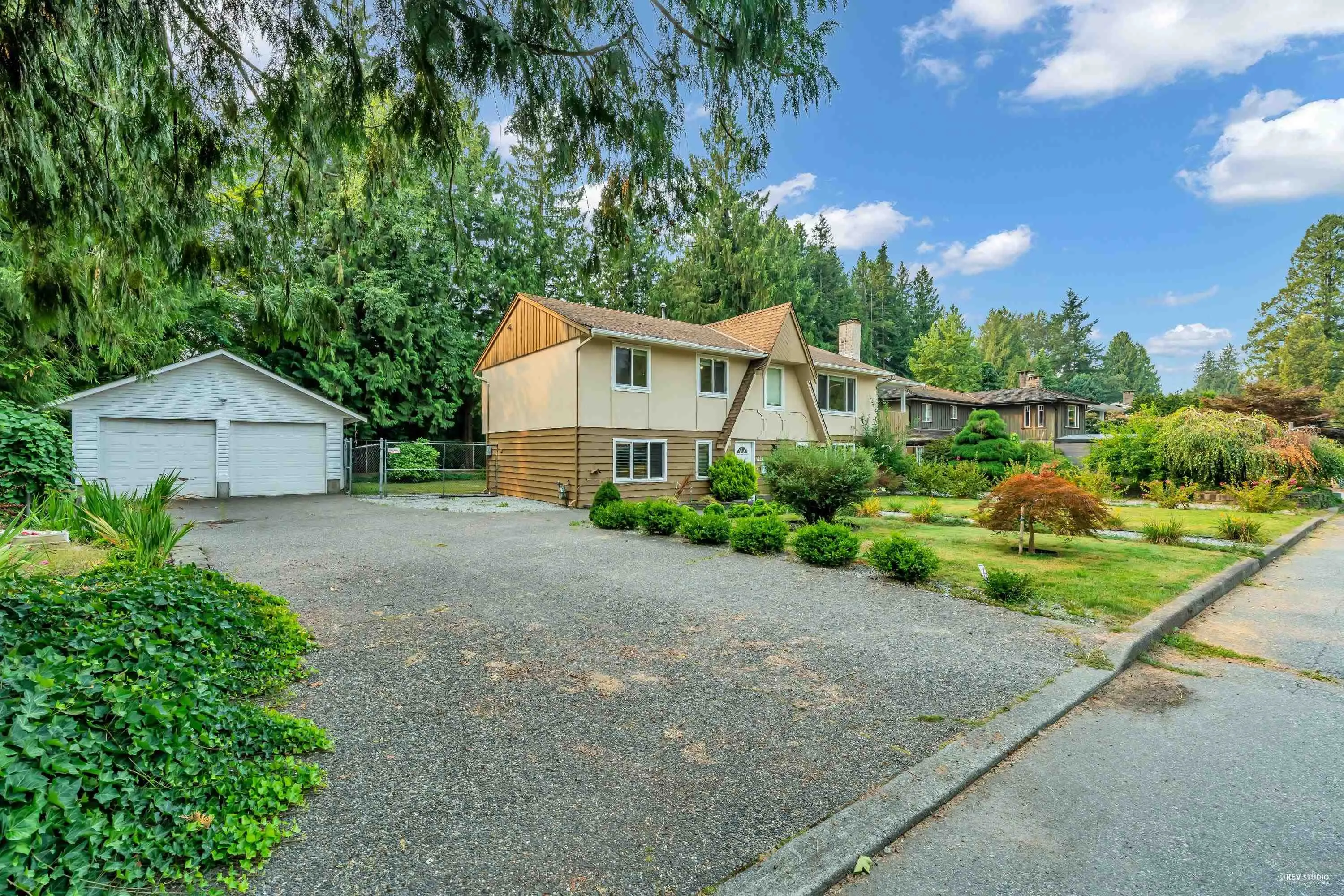 1226 Barberry Drive