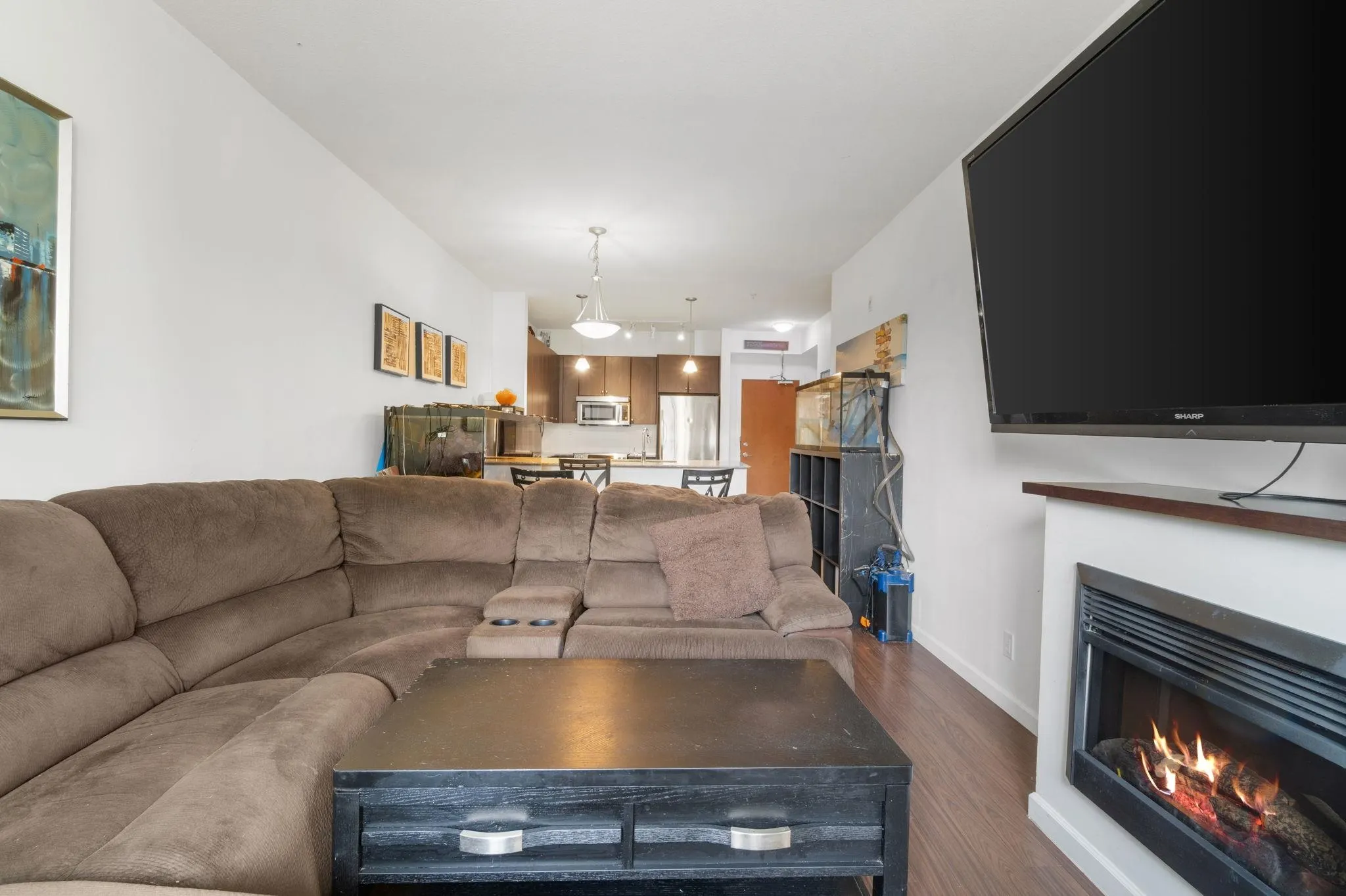 201 290 Francis Way