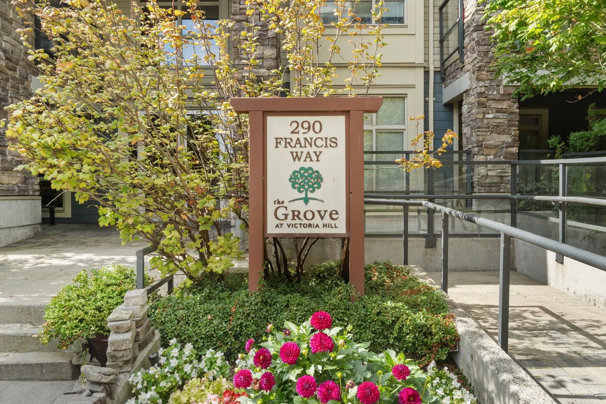 201 290 Francis Way