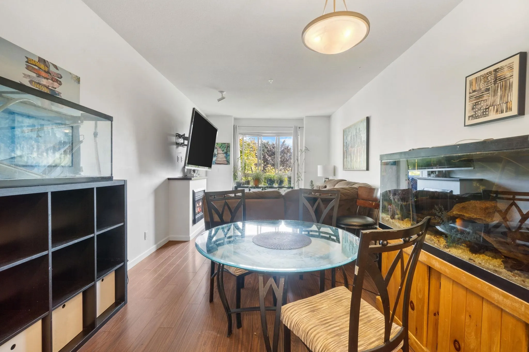 201 290 Francis Way