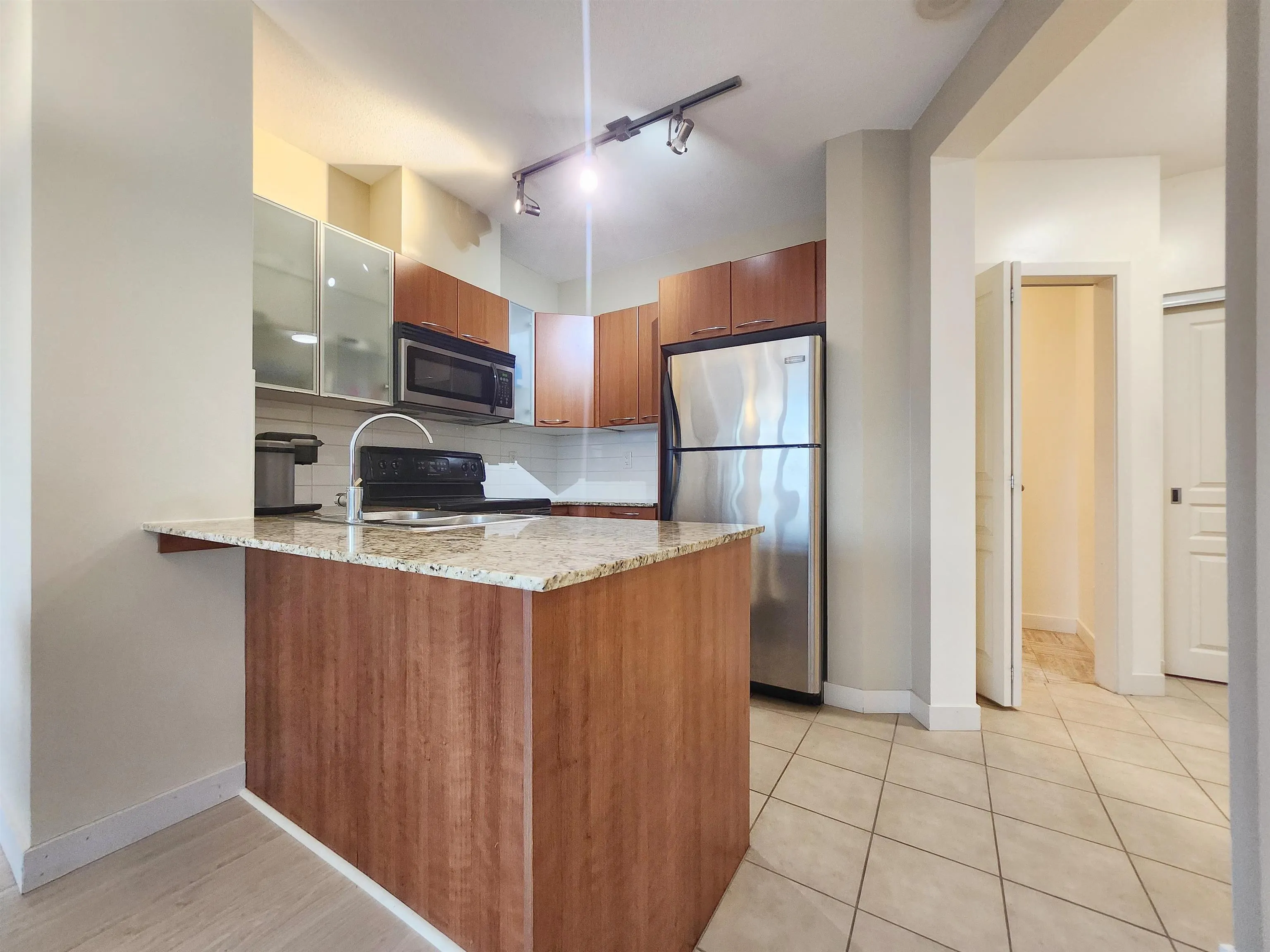 1307 4028 Knight Street