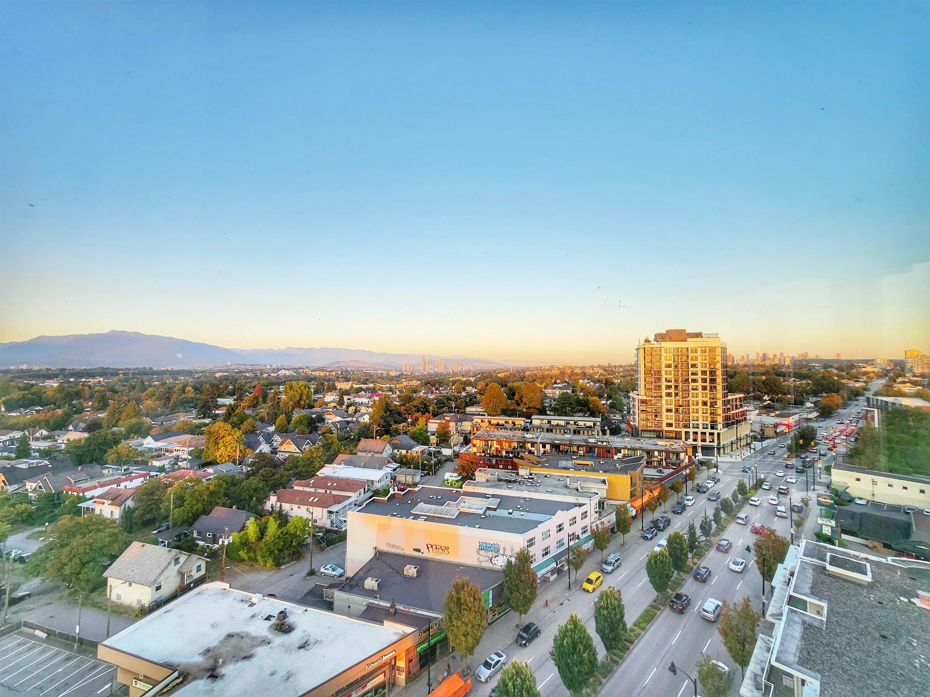1307 4028 Knight Street