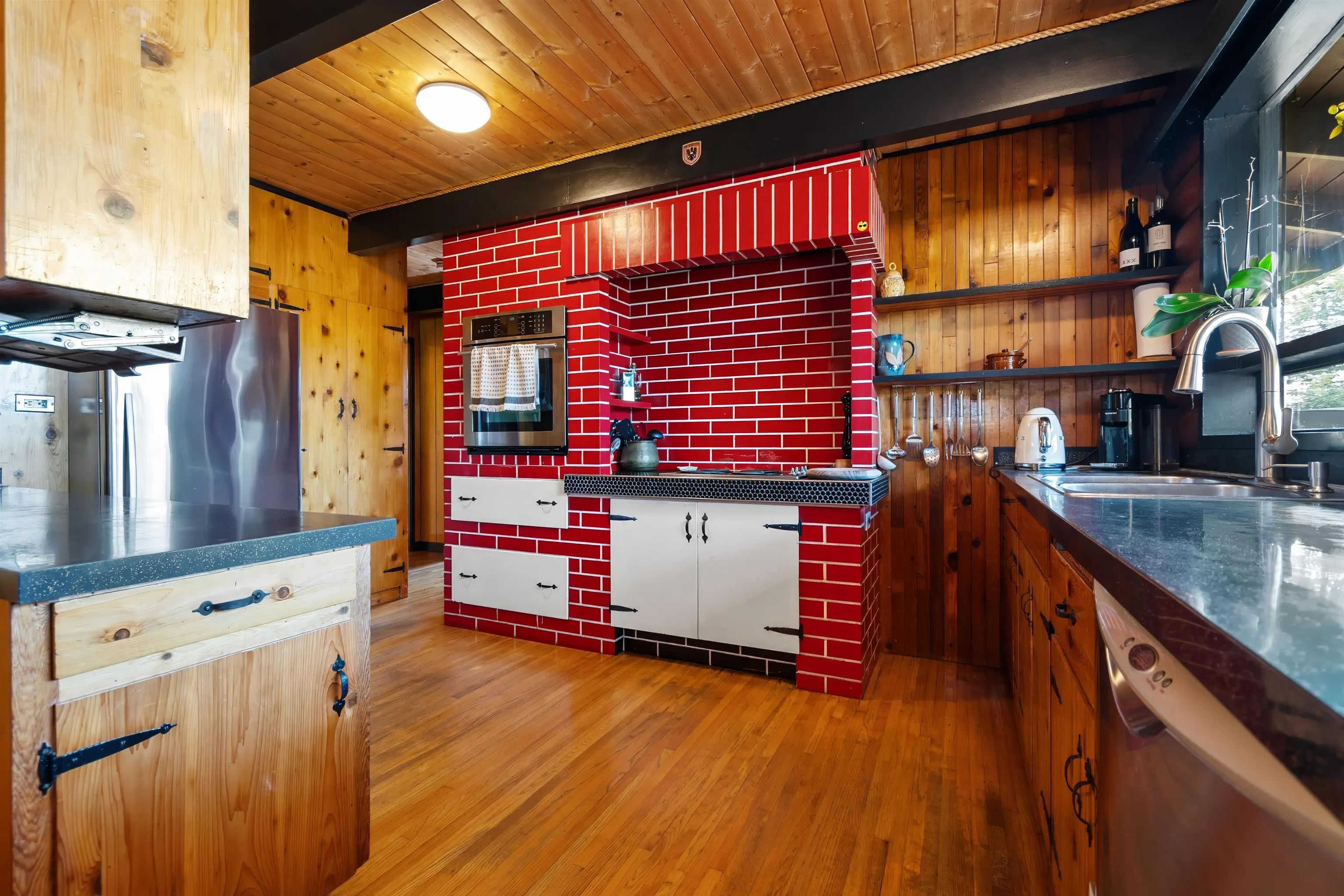 18058 57a Avenue