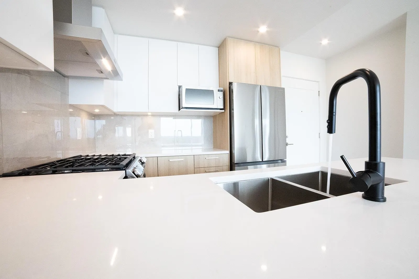 203 31900 Raven Avenue