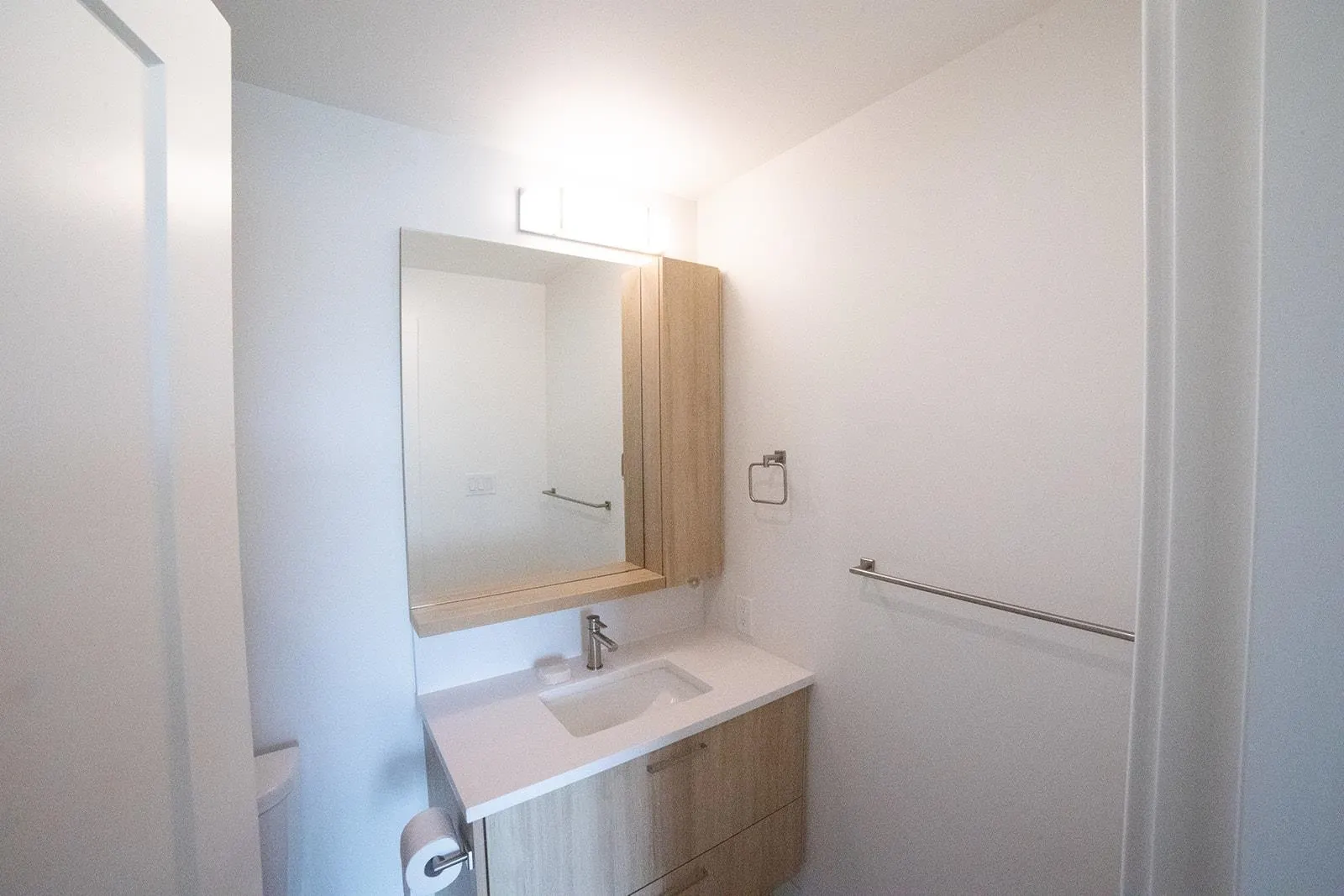 203 31900 Raven Avenue