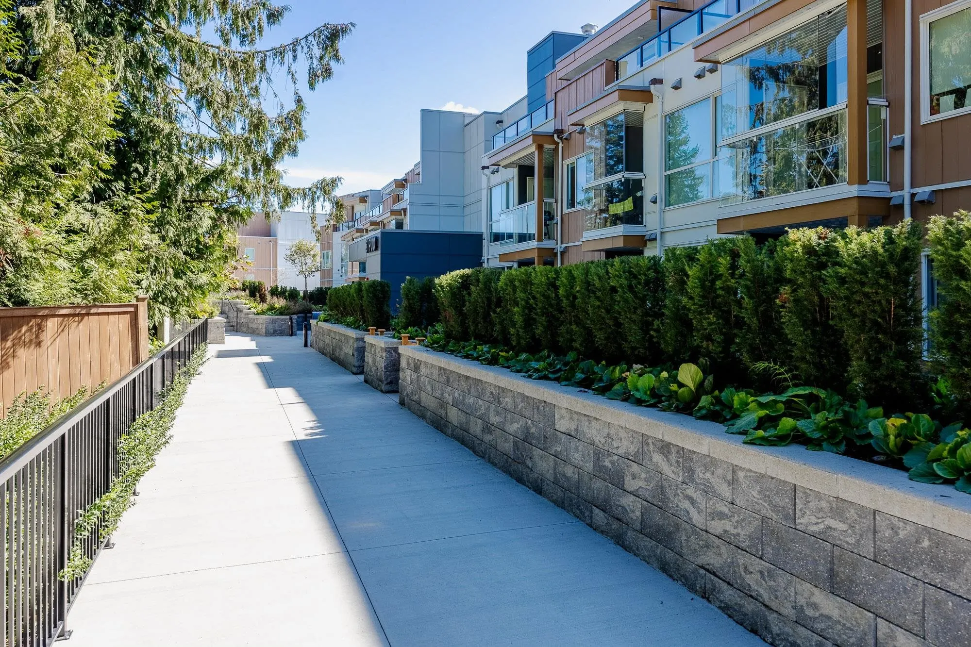 203 31900 Raven Avenue