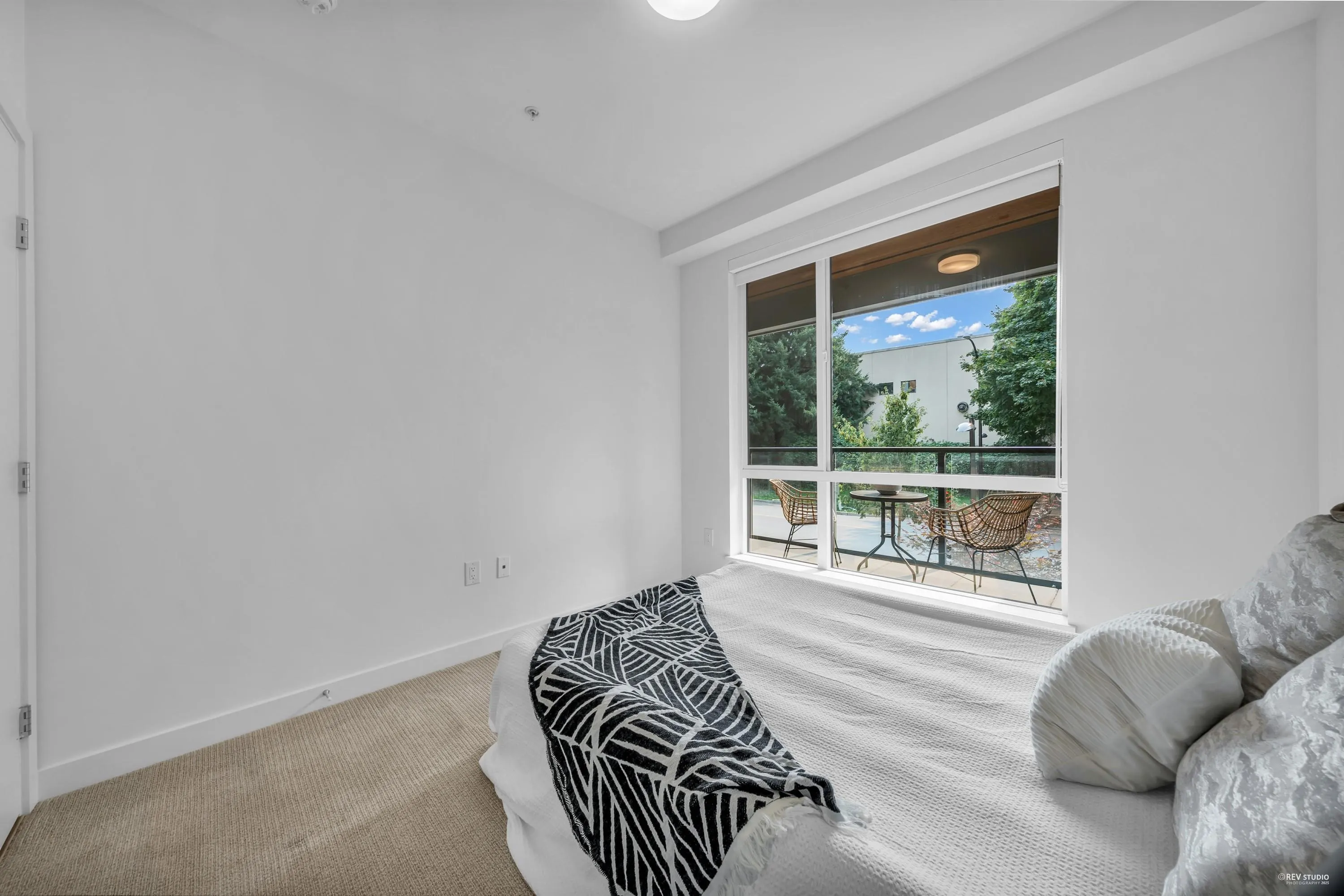 209 7588 16th Street