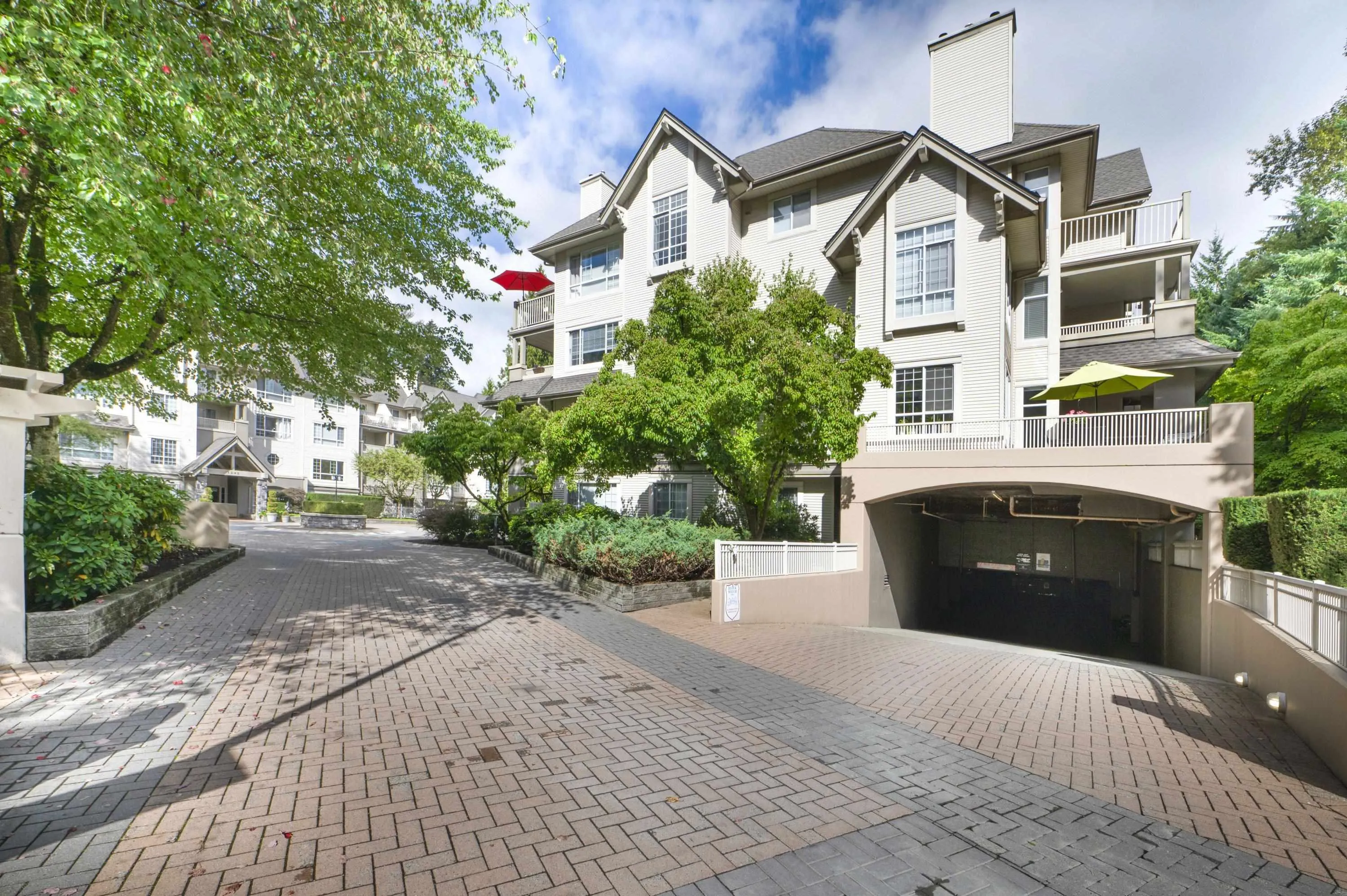 306 1242 Town Centre Boulevard