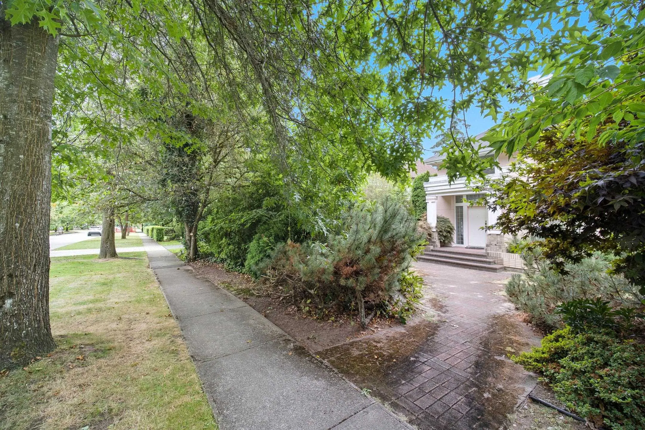 6189 Angus Drive