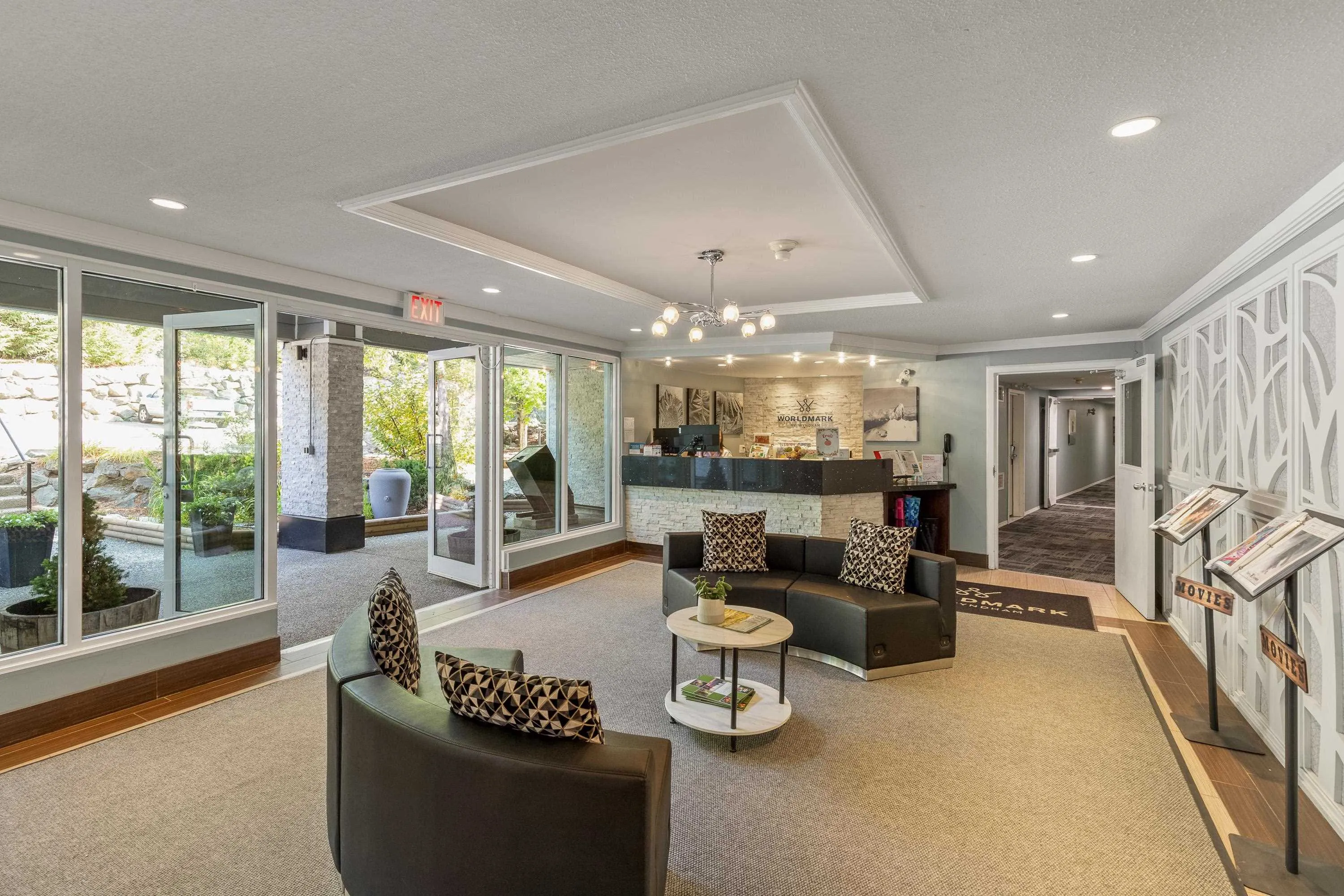 310 2221 Gondola Way