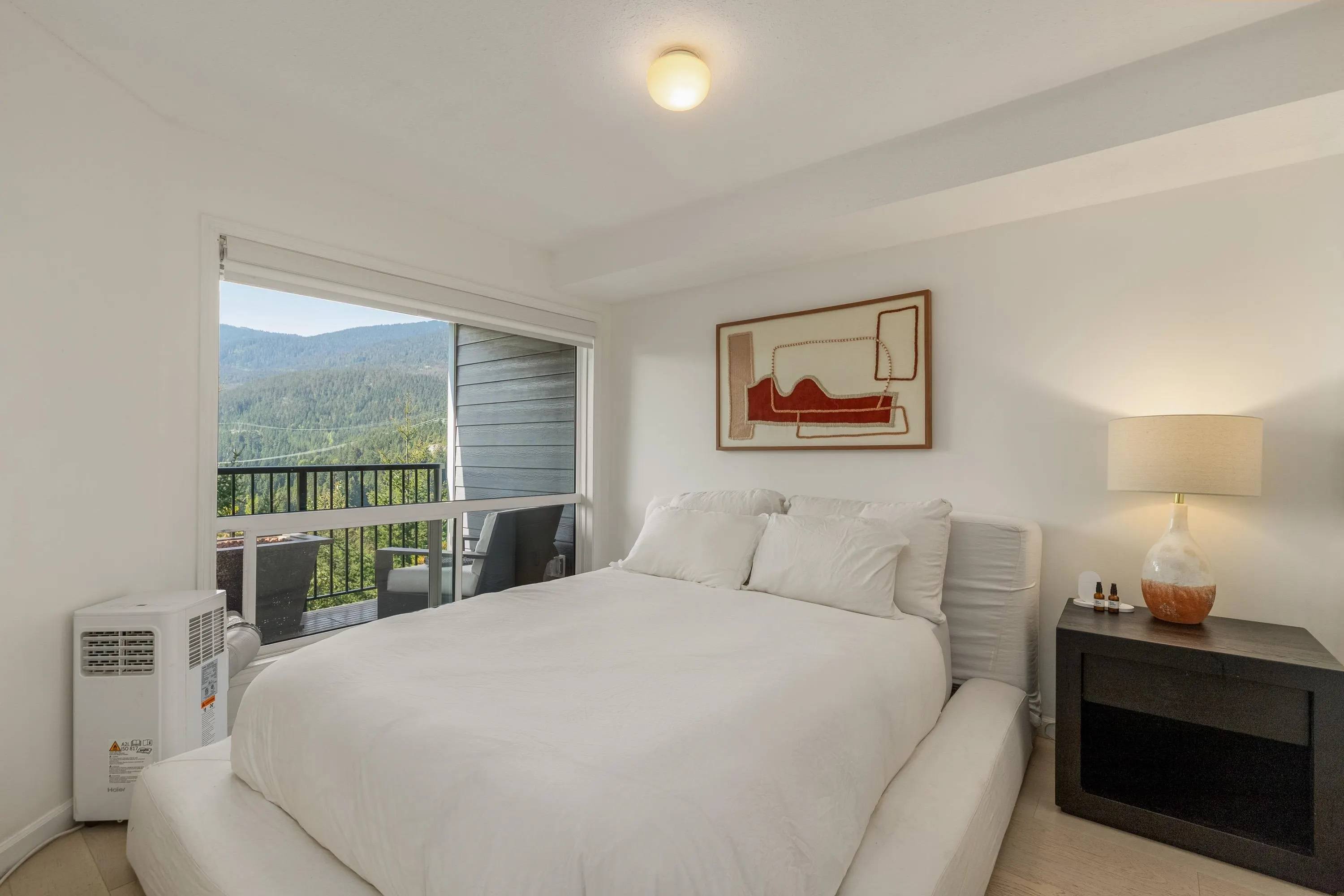 310 2221 Gondola Way