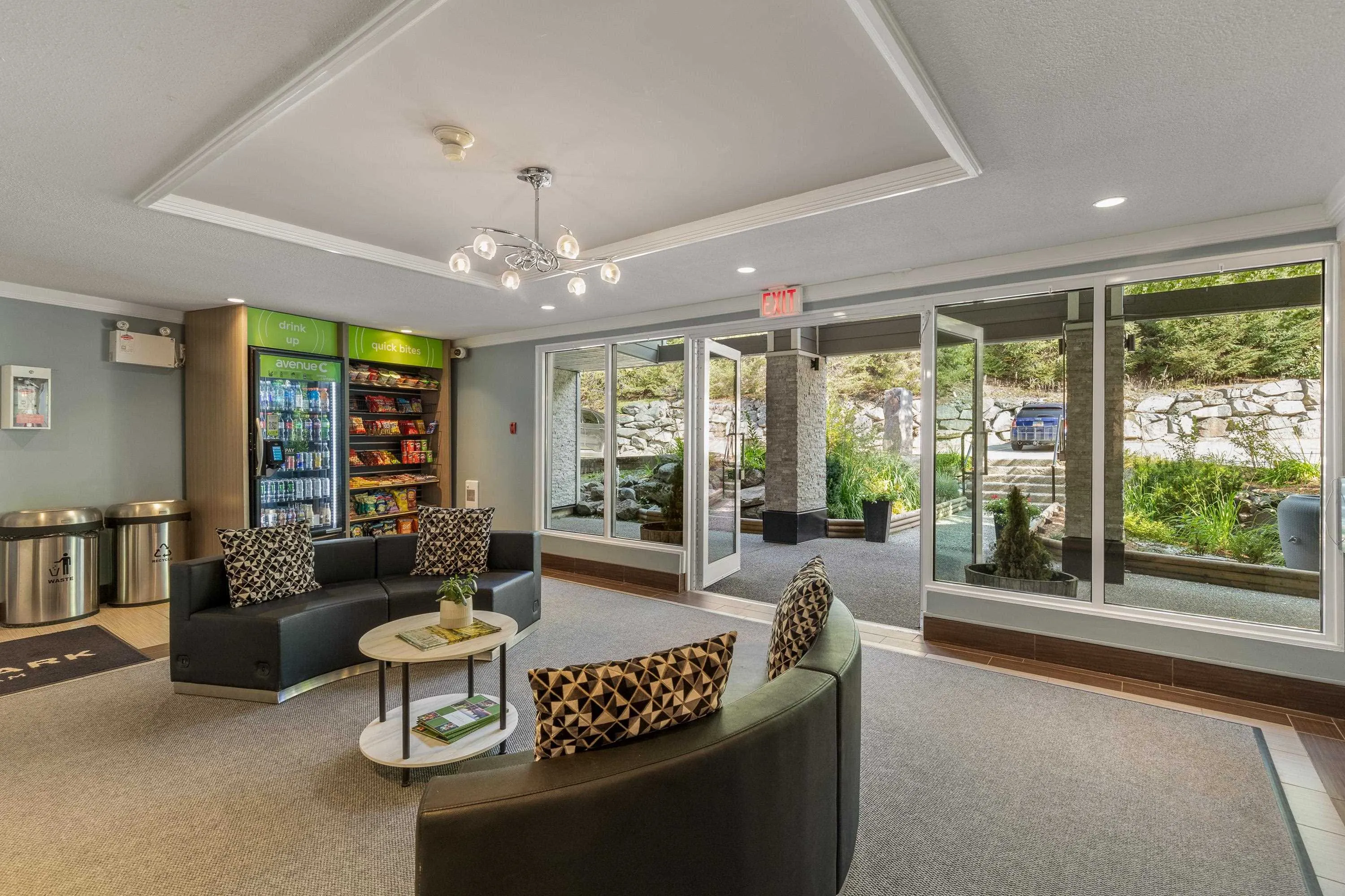 310 2221 Gondola Way