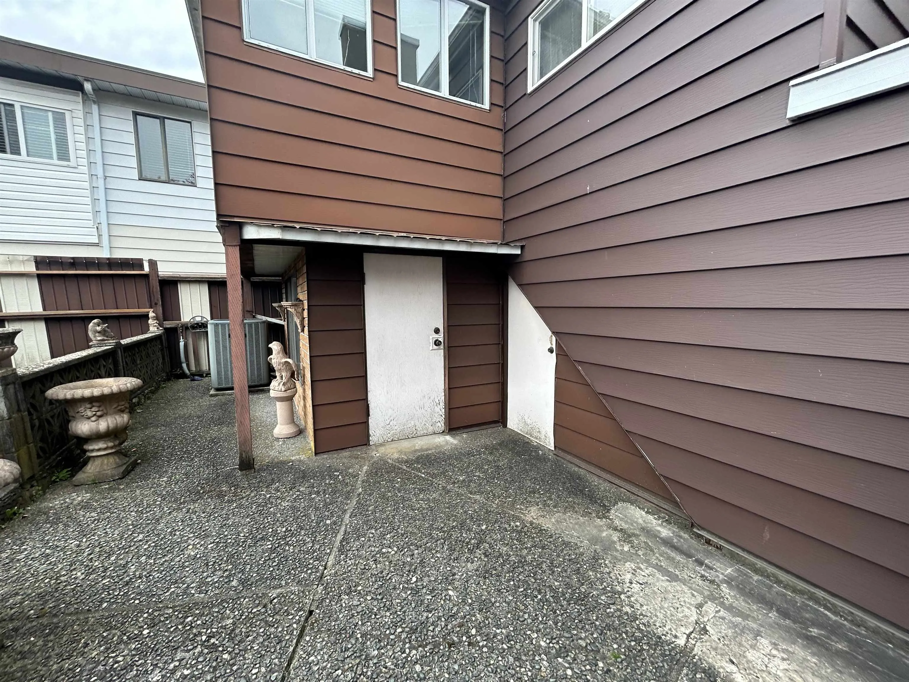 Basement 1185 Nanaimo Street