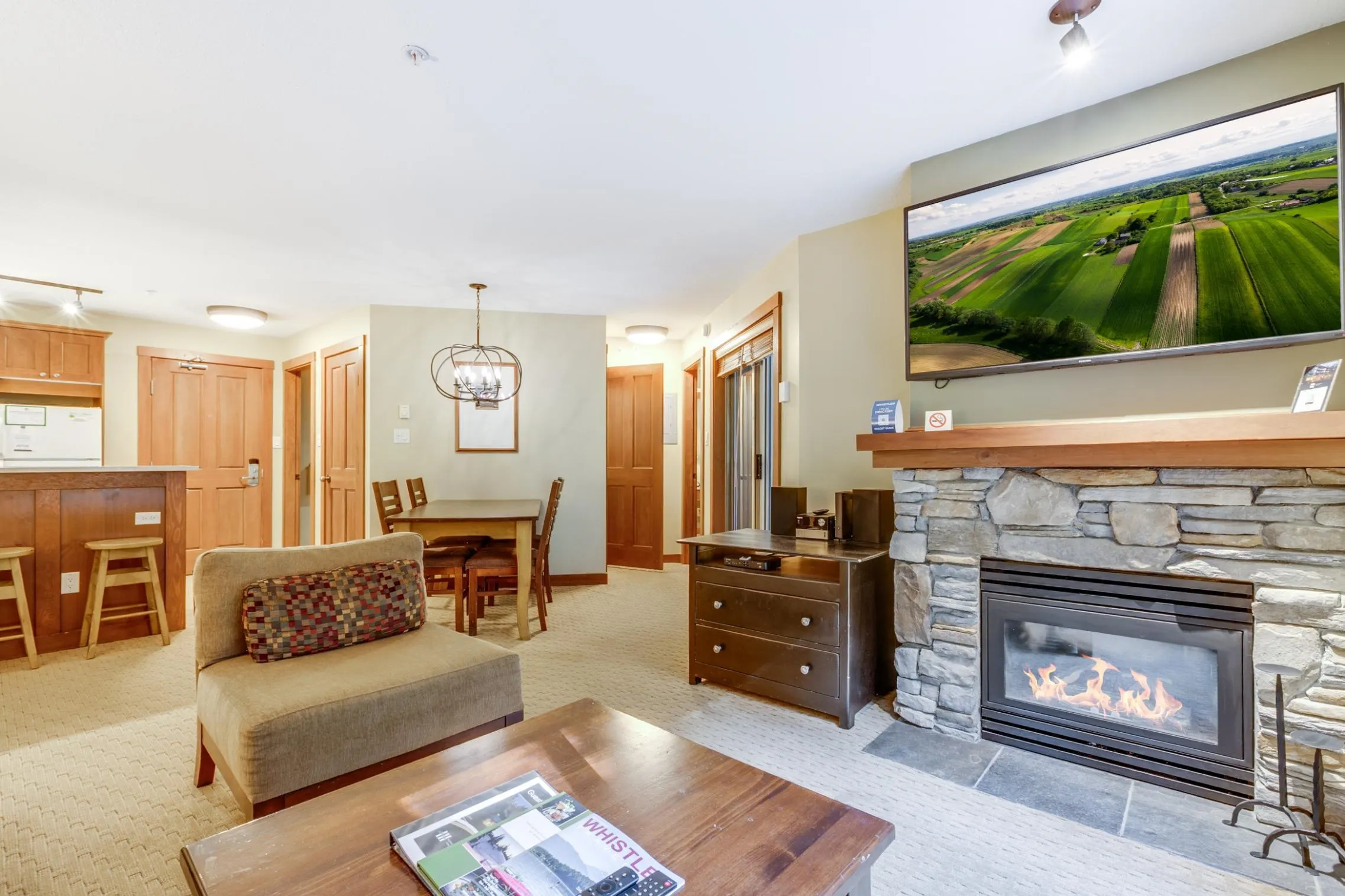 214G2 4653 Blackcomb Way