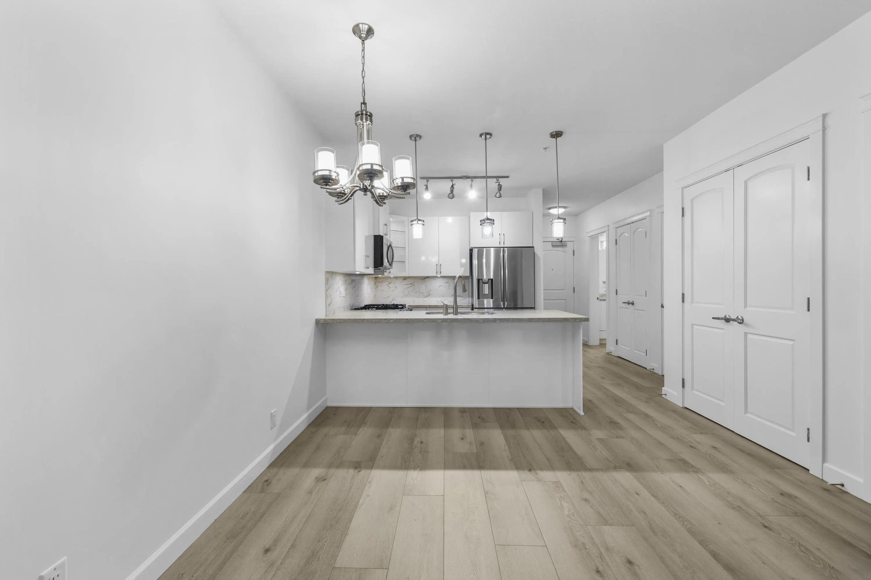 202 20376 86 Avenue