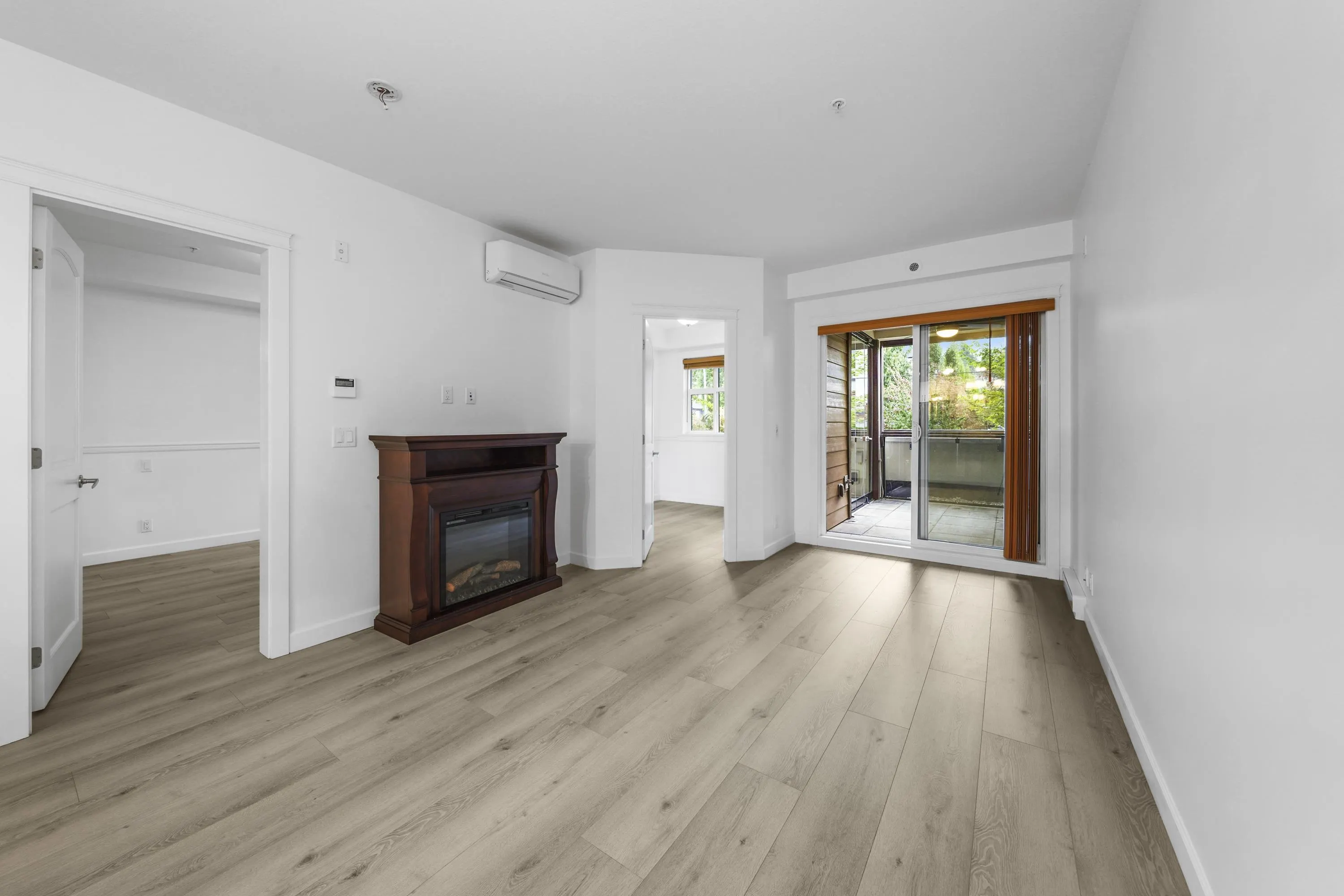 202 20376 86 Avenue