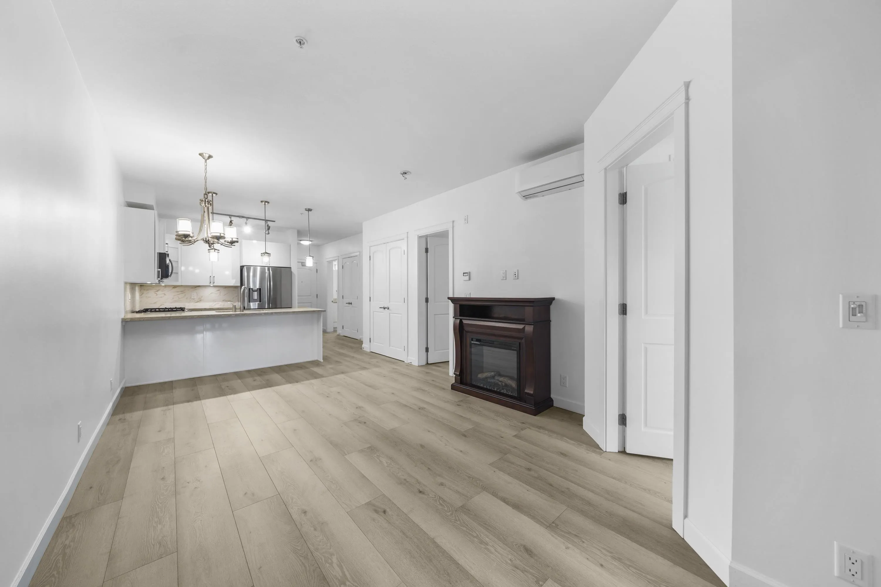 202 20376 86 Avenue