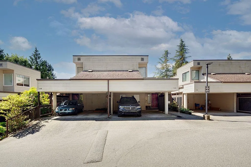 208 1220 Falcon Drive