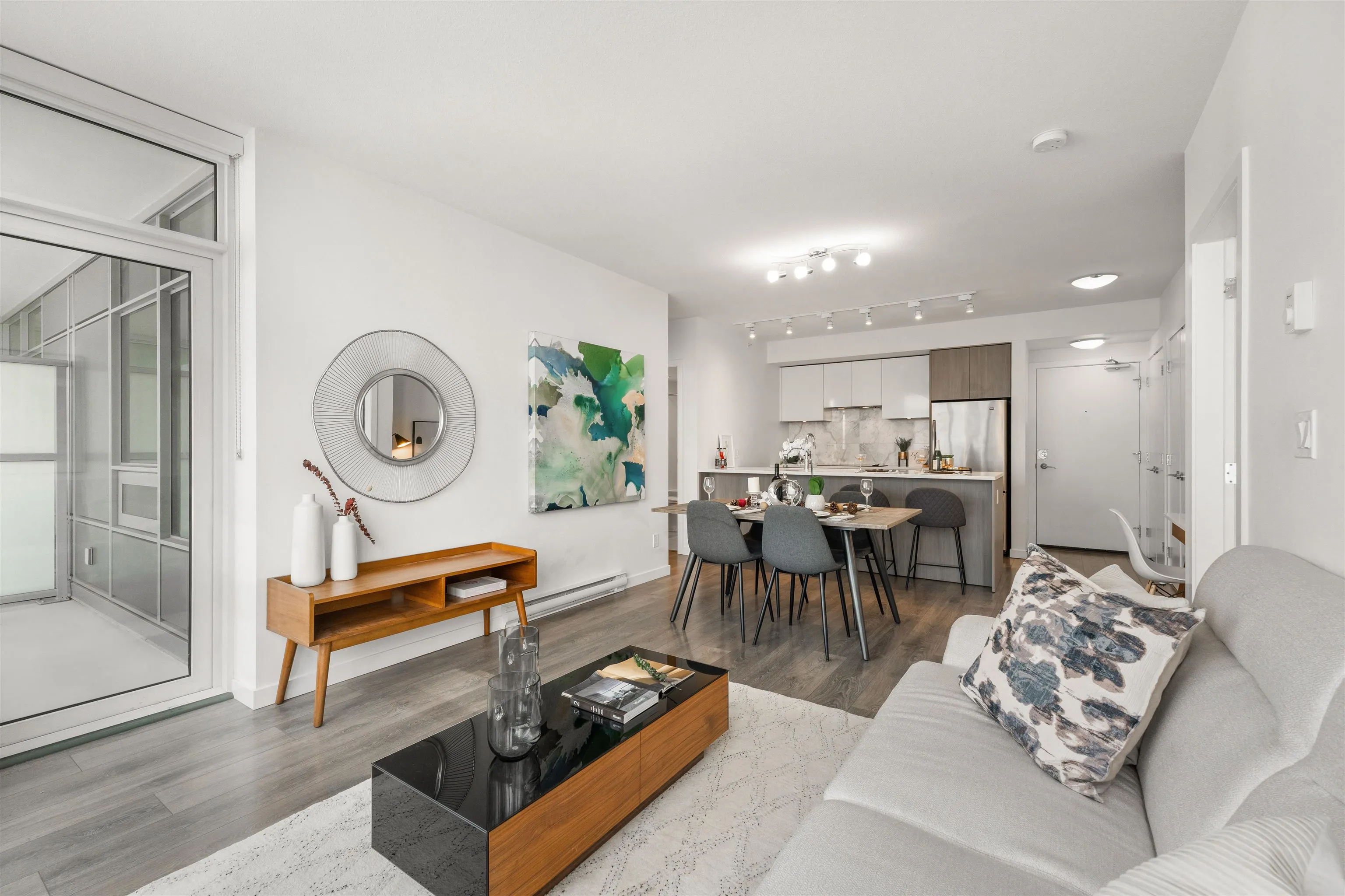 2508 6461 Telford Avenue