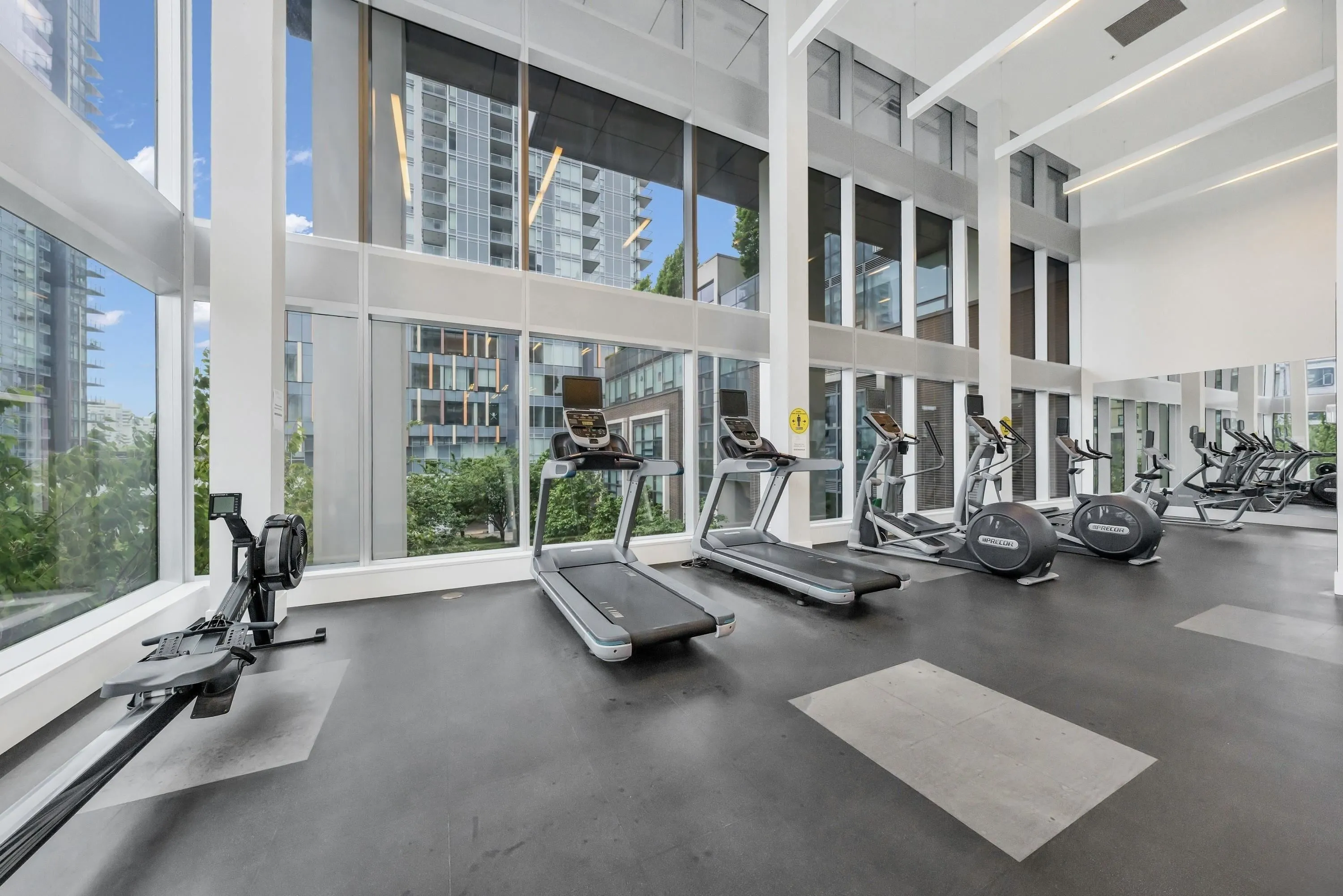 2508 6461 Telford Avenue