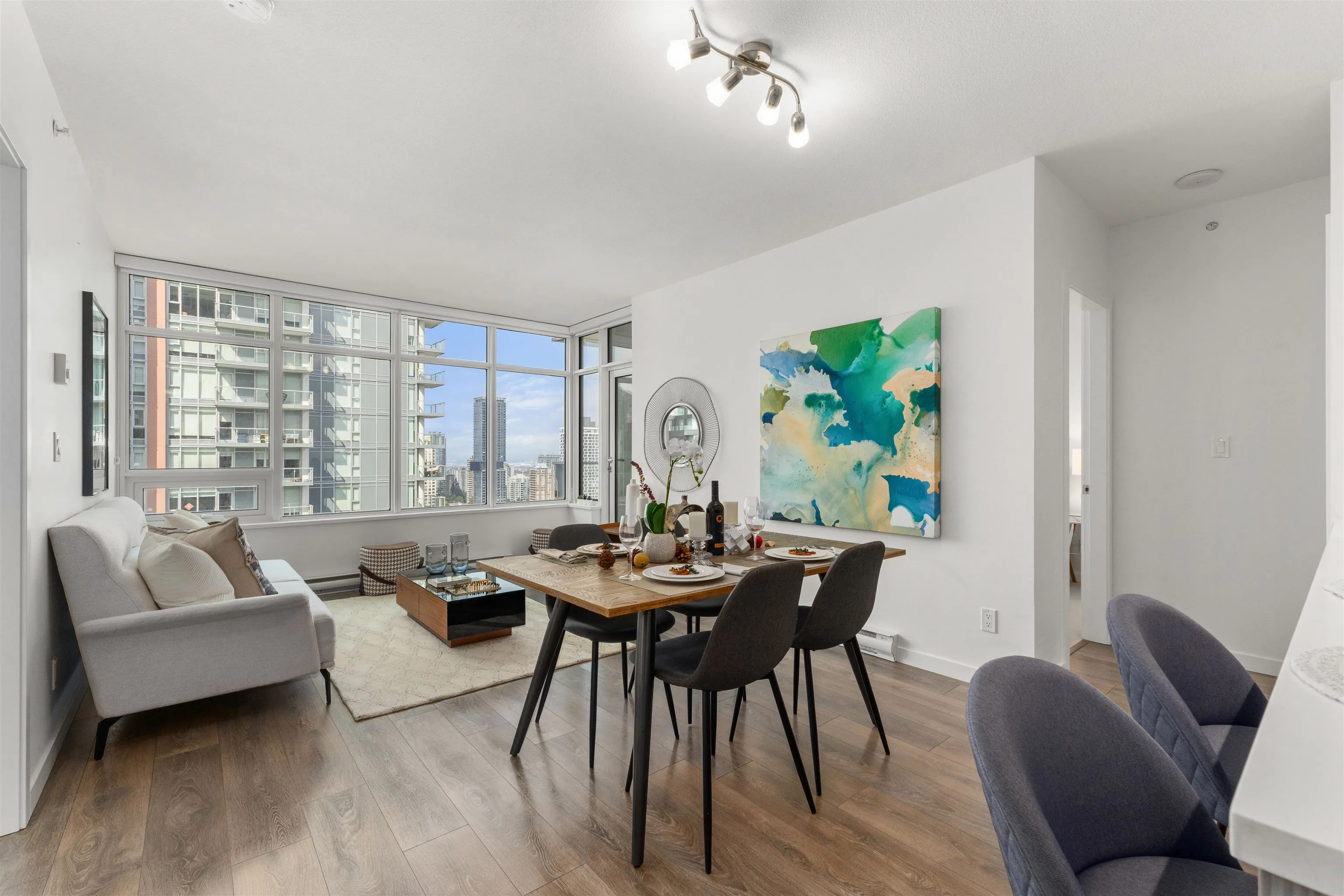 2508 6461 Telford Avenue