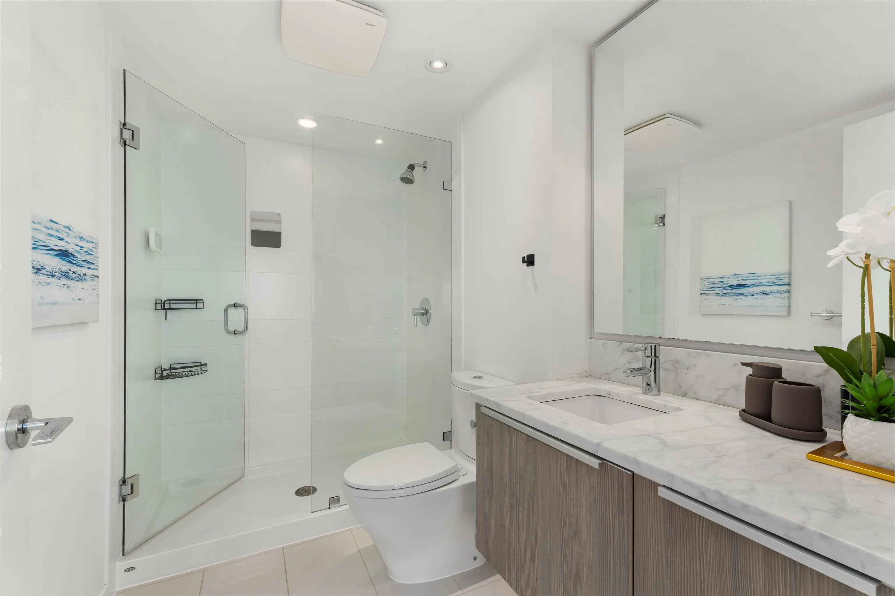 2508 6461 Telford Avenue